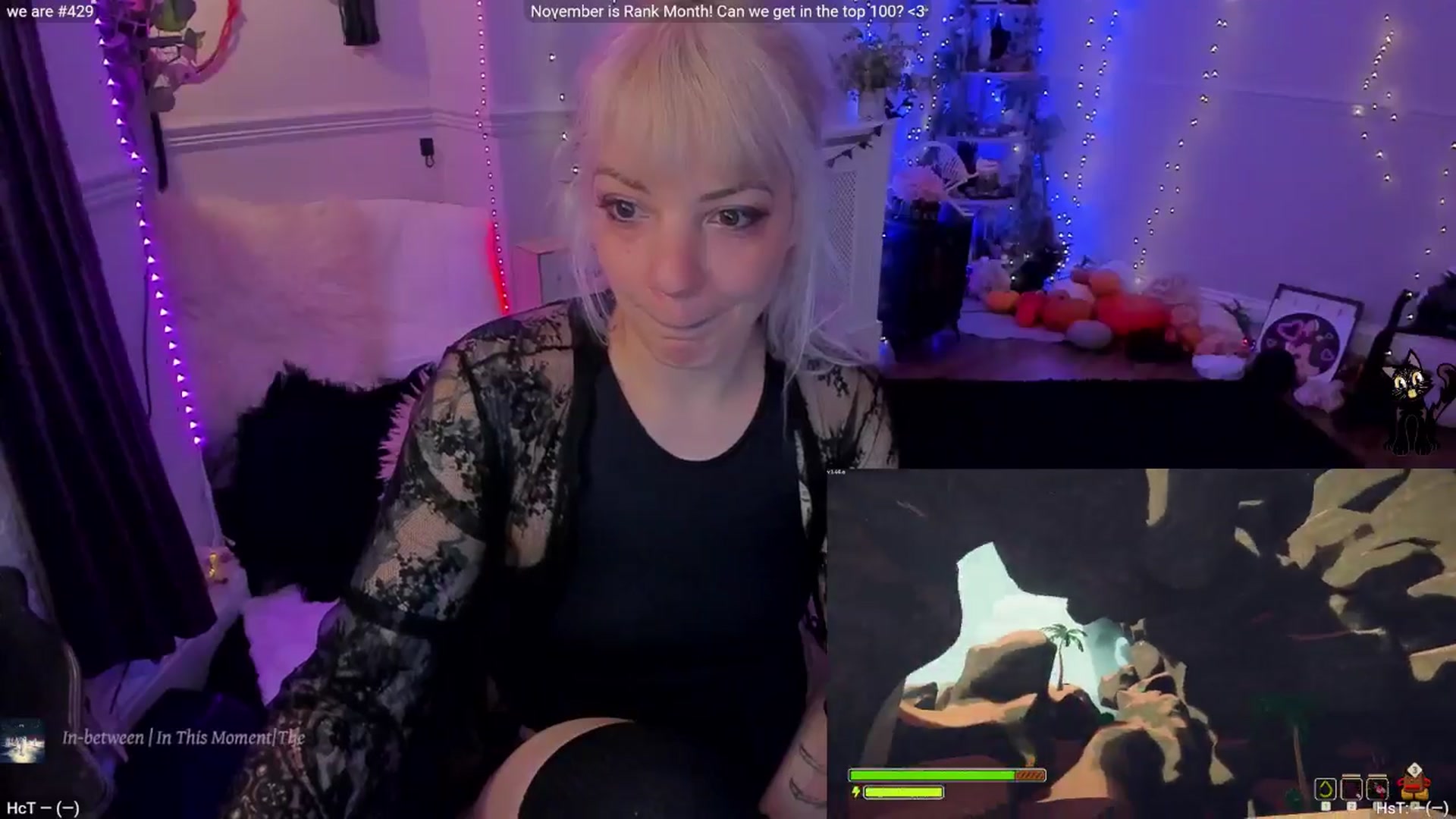 Gallery image thumbnail from LunaWolfie's myfreecams stream on, 11/21/2025, 20:36 image 14 of 20