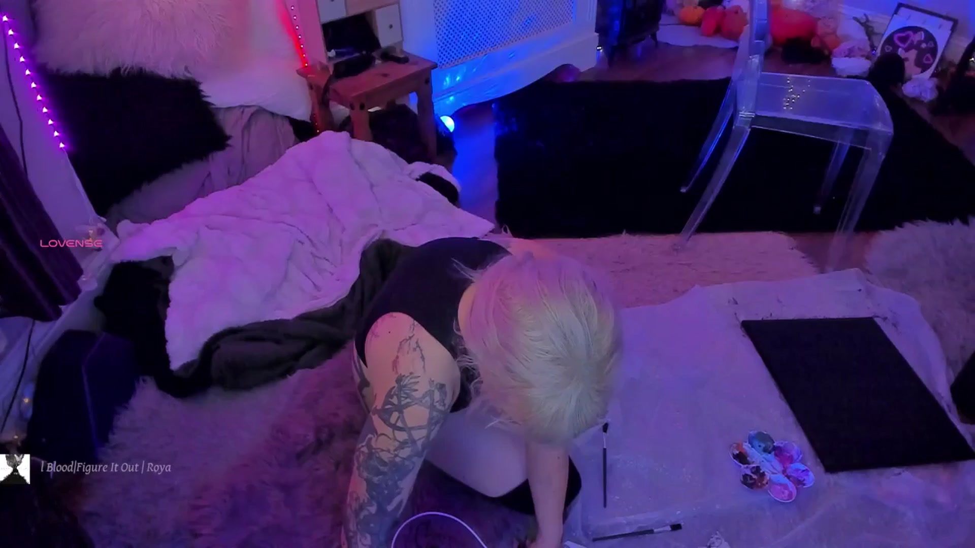 Gallery image thumbnail from LunaWolfie's myfreecams stream on, 11/22/2025, 18:59 image 10 of 20
