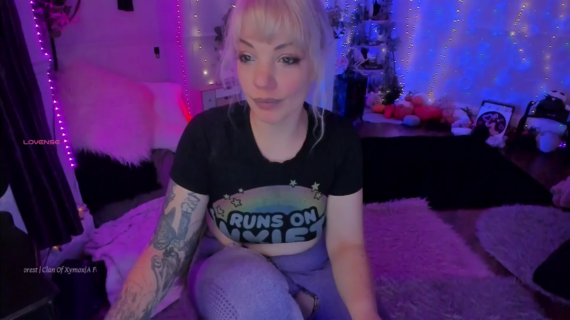 Gallery image thumbnail from LunaWolfie's myfreecams stream on, 11/25/2025, 20:51 image 3 of 20