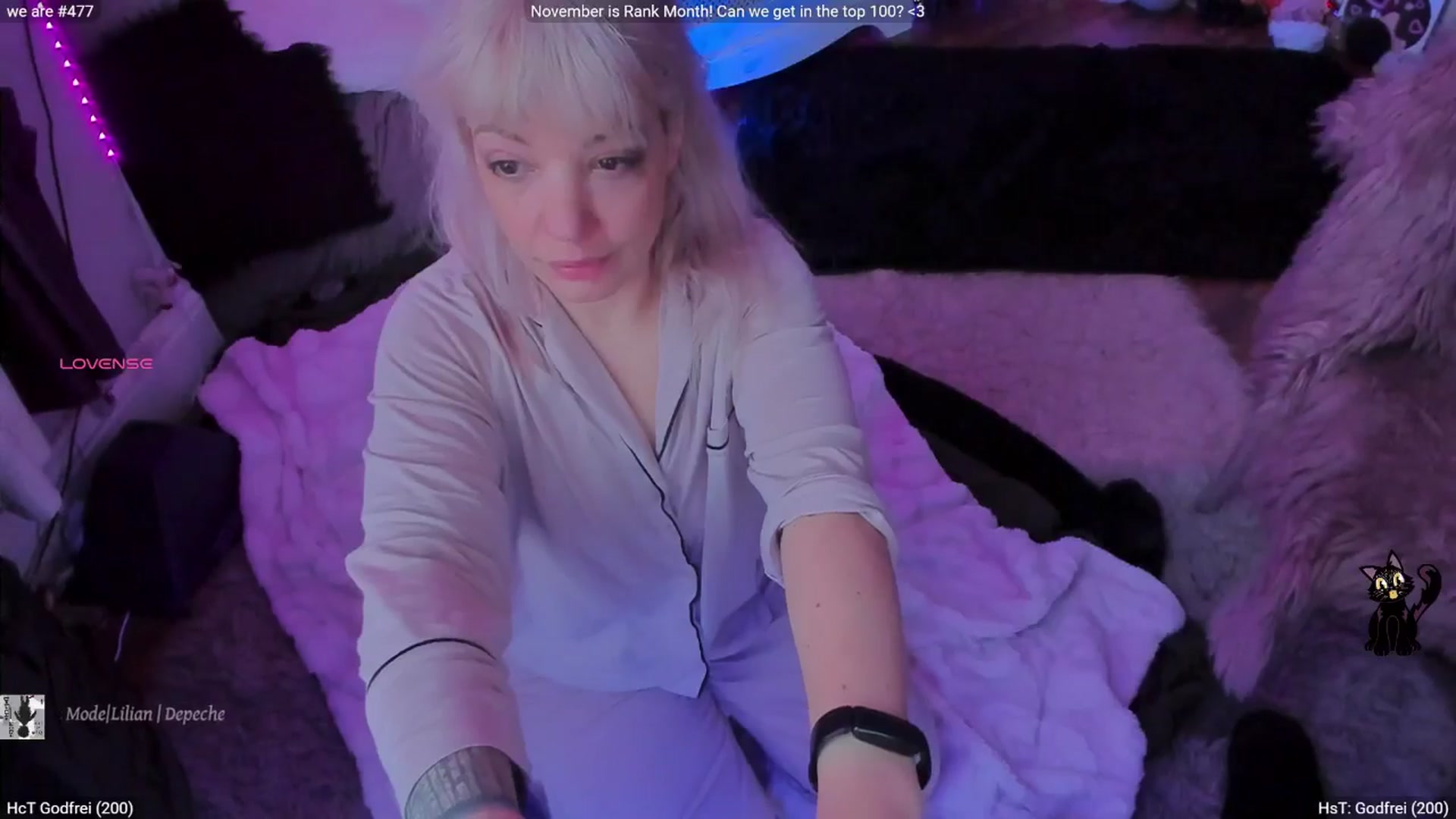 Gallery image thumbnail from LunaWolfie's myfreecams stream on, 11/27/2025, 13:51 image 8 of 20