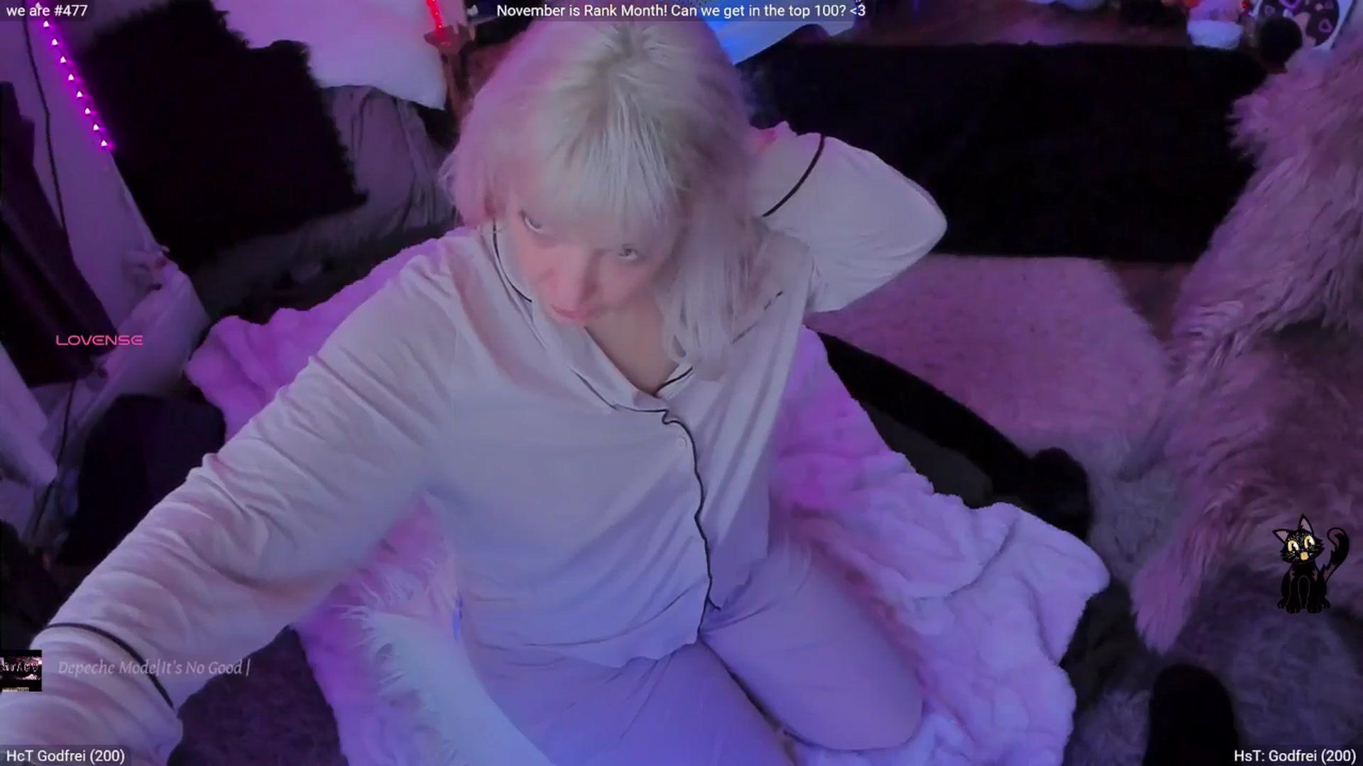 Gallery image thumbnail from LunaWolfie's myfreecams stream on, 11/27/2025, 13:51 image 10 of 20