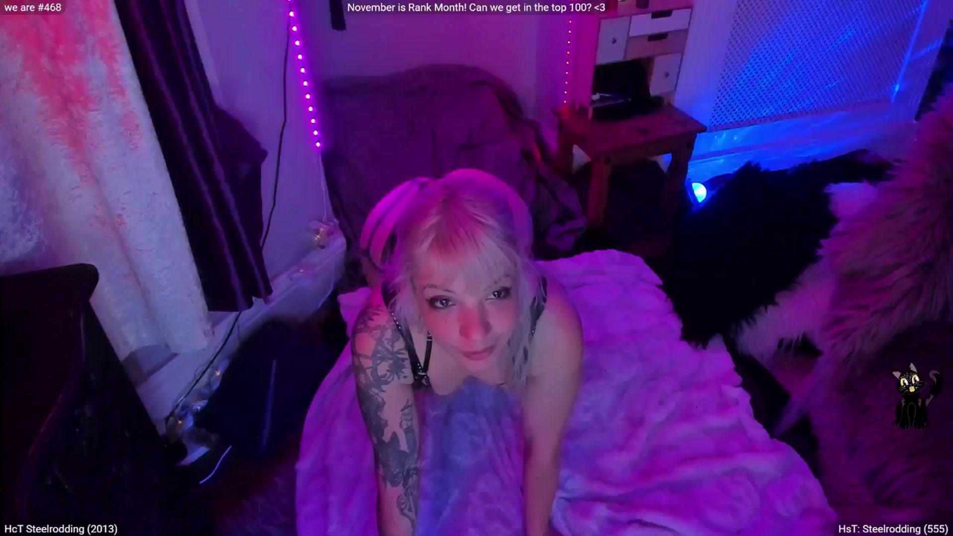 Gallery image thumbnail from LunaWolfie's myfreecams stream on, 11/28/2025, 01:11 image 9 of 20