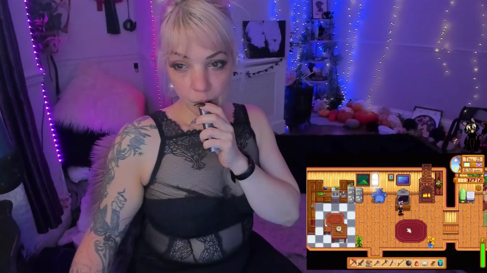 Gallery image thumbnail from LunaWolfie's myfreecams stream on, 12/02/2025, 23:31 image 4 of 20