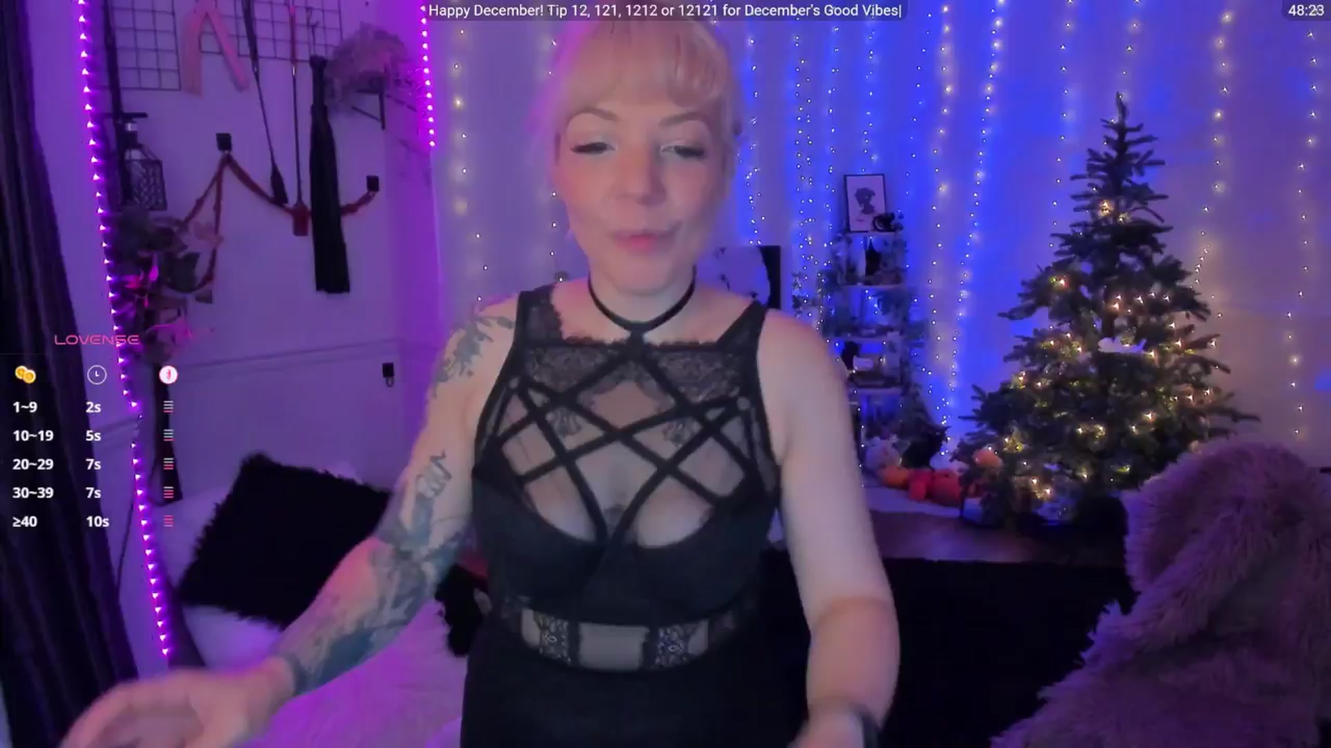 Gallery image thumbnail from LunaWolfie's myfreecams stream on, 12/06/2025, 21:08 image 11 of 20