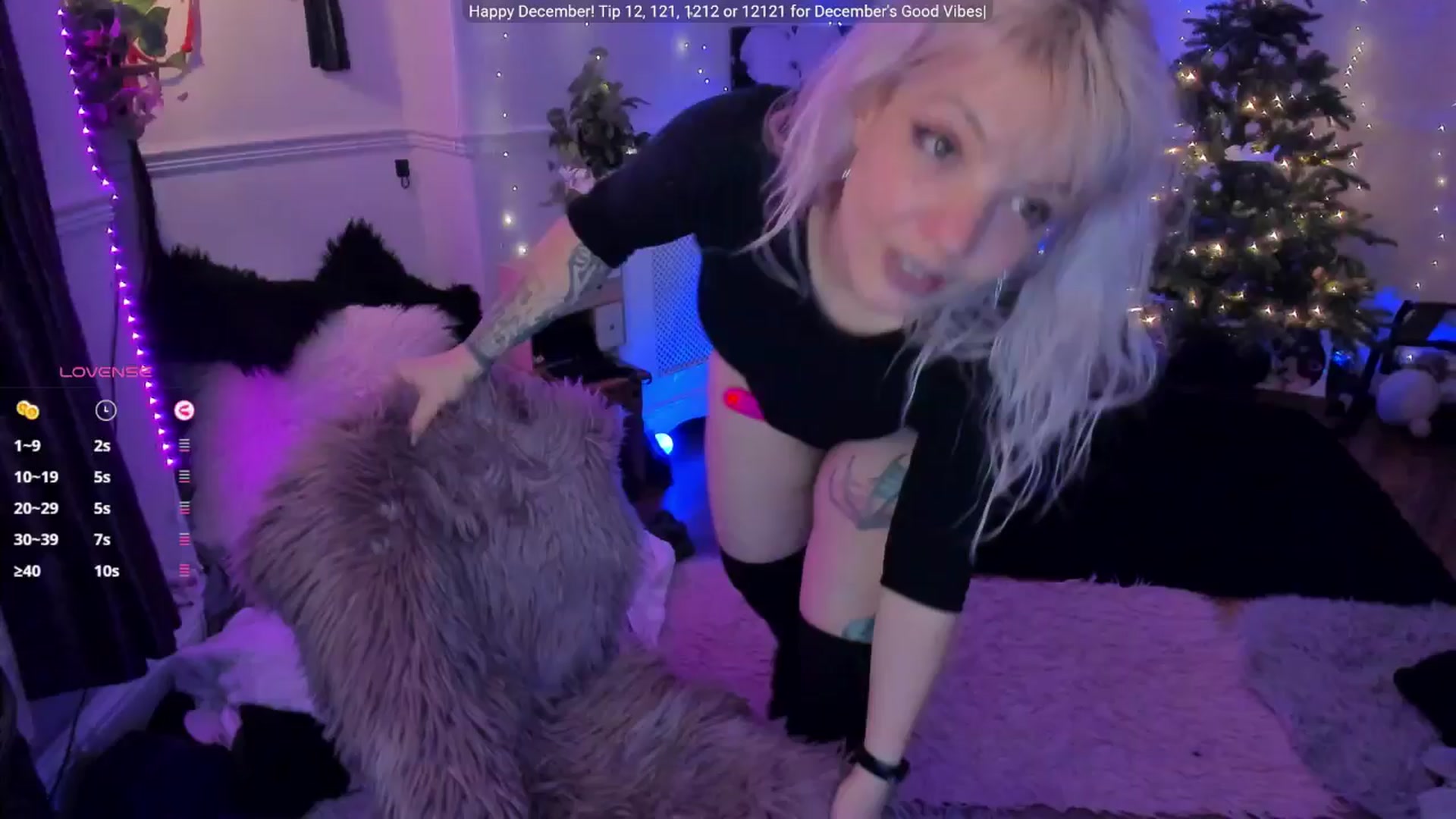 Gallery image thumbnail from LunaWolfie's myfreecams stream on, 12/08/2025, 23:24 image 16 of 20