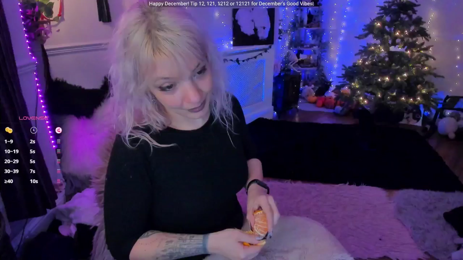 Gallery image thumbnail from LunaWolfie's myfreecams stream on, 12/08/2025, 23:24 image 12 of 20
