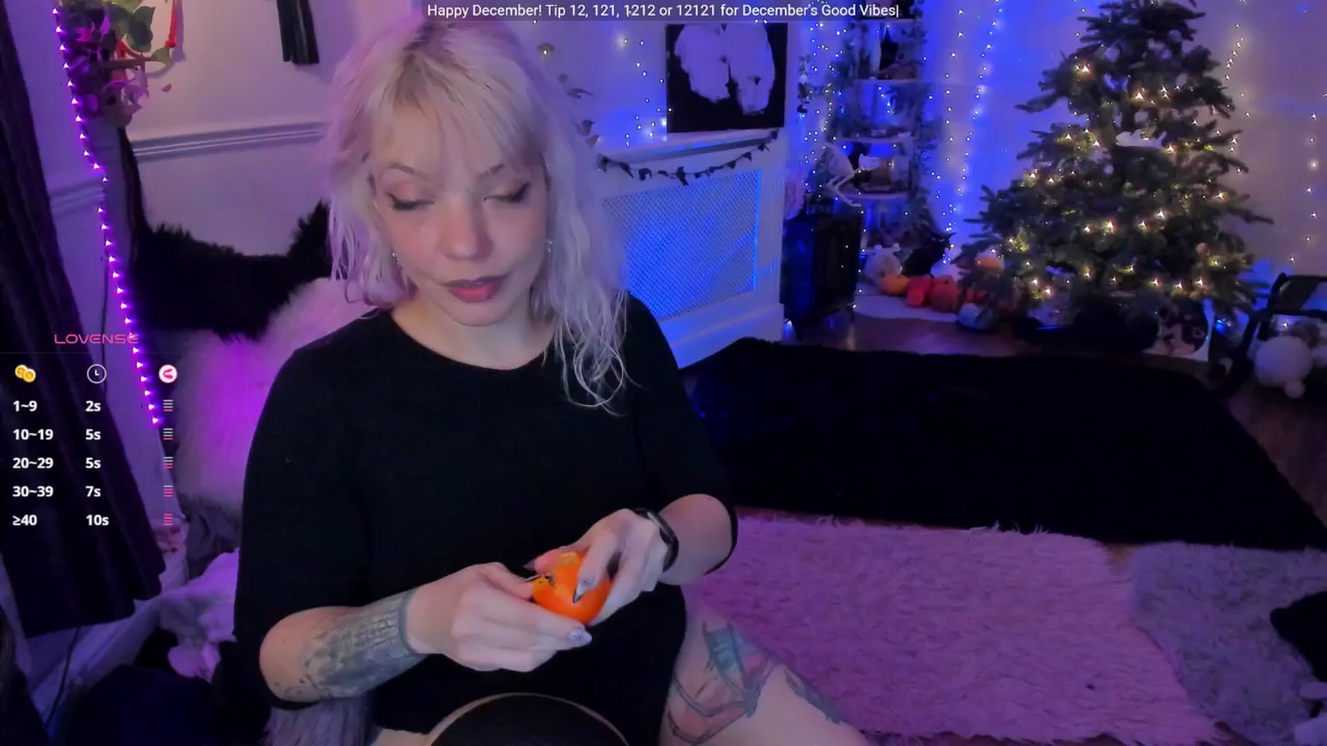 Gallery image thumbnail from LunaWolfie's myfreecams stream on, 12/08/2025, 23:24 image 14 of 20