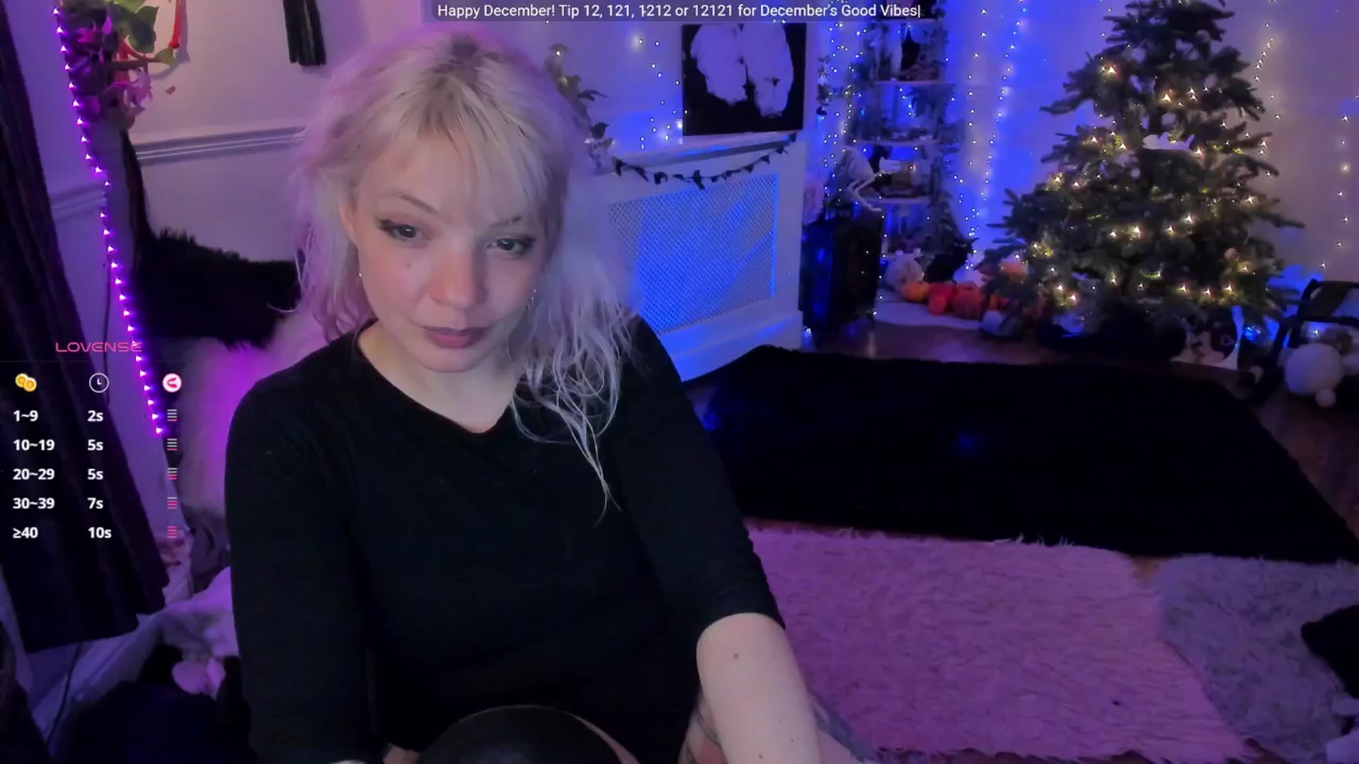 Gallery image thumbnail from LunaWolfie's myfreecams stream on, 12/08/2025, 23:24 image 15 of 20