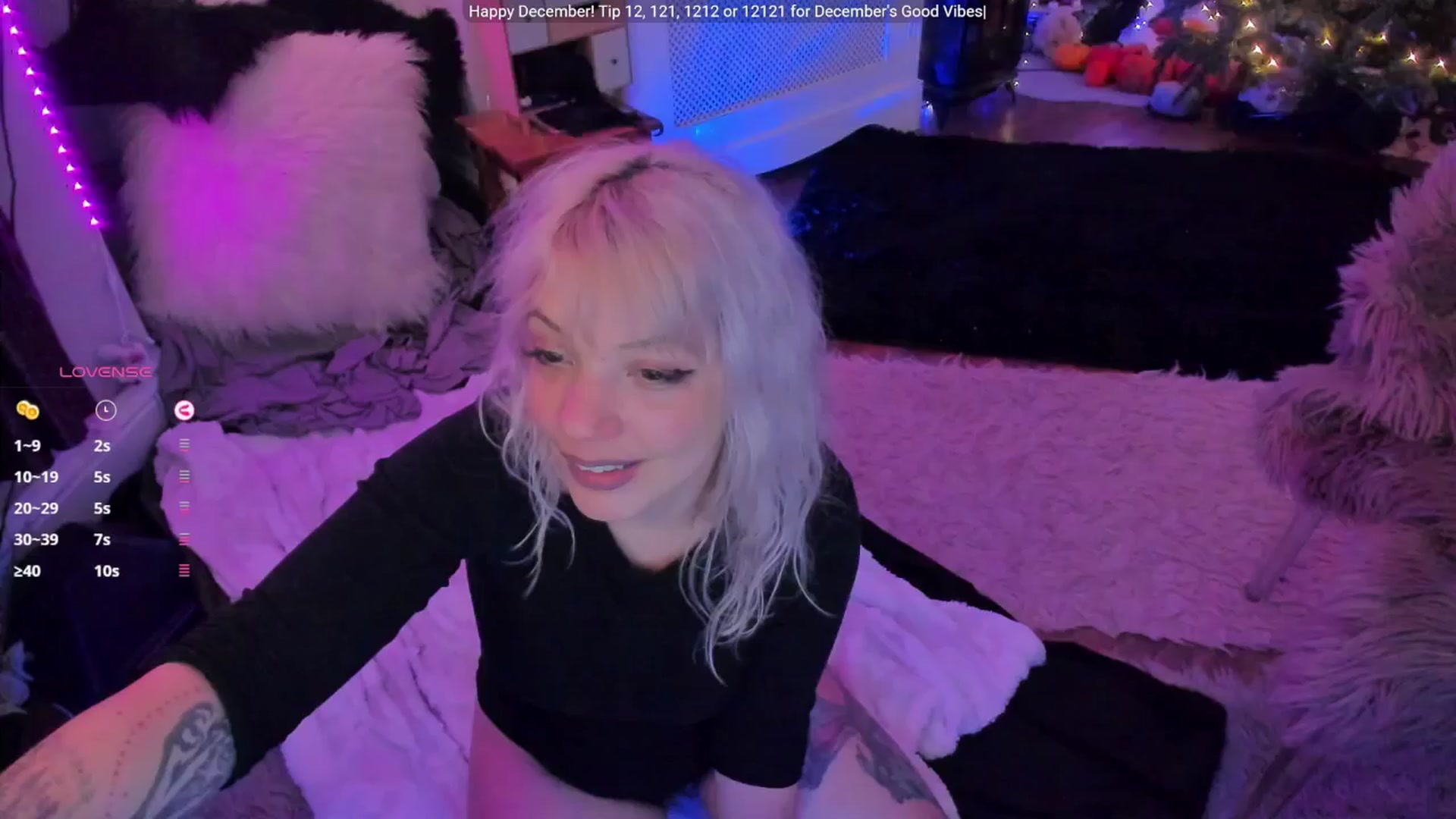 Gallery image thumbnail from LunaWolfie's myfreecams stream on, 12/08/2025, 23:24 image 20 of 20