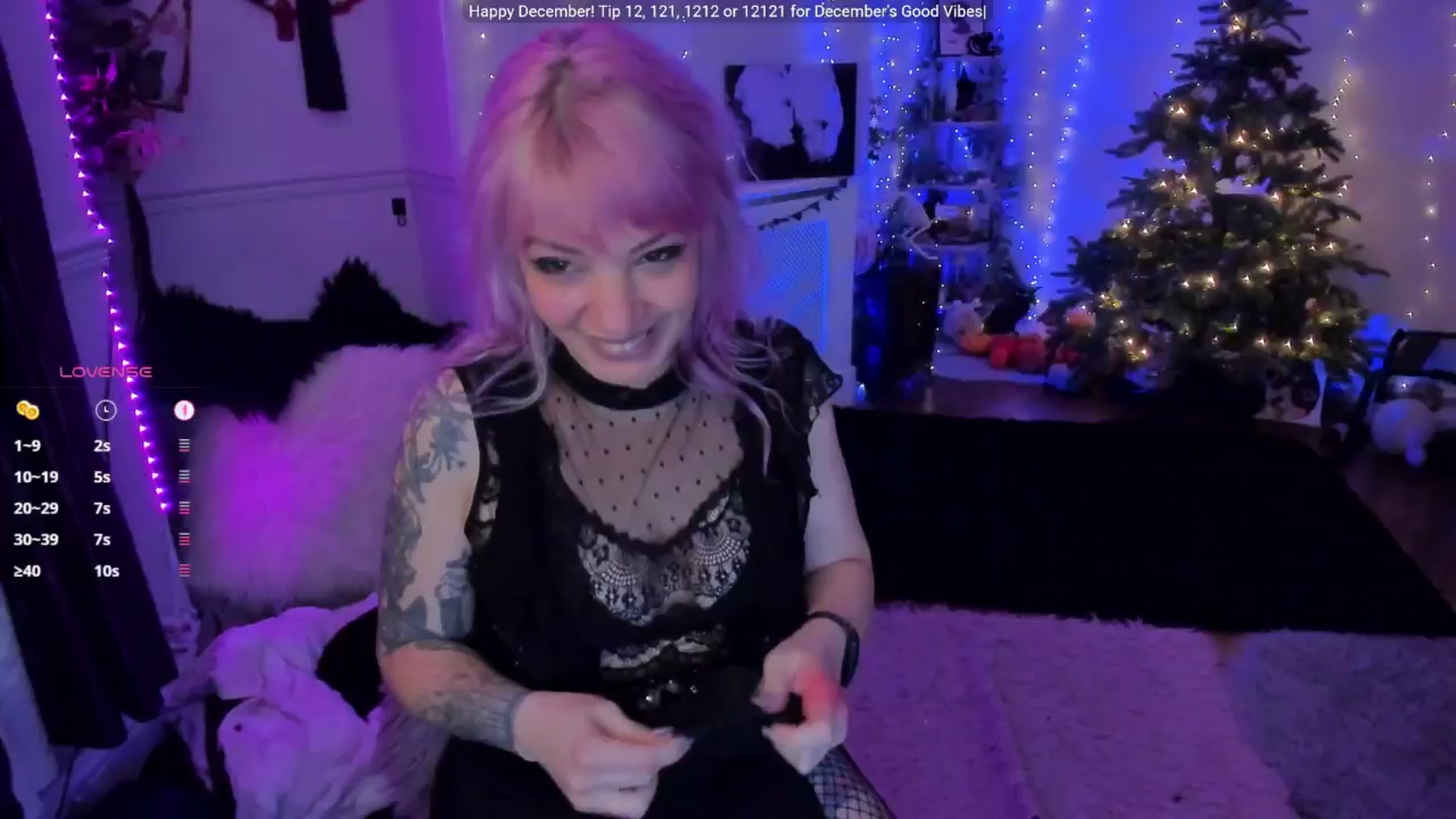 Gallery image thumbnail from LunaWolfie's myfreecams stream on, 12/09/2025, 20:45 image 3 of 20