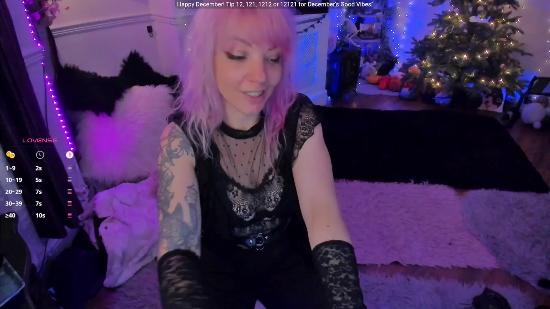 Gallery image thumbnail from LunaWolfie's myfreecams stream on, 12/09/2025, 20:45 image 17 of 20