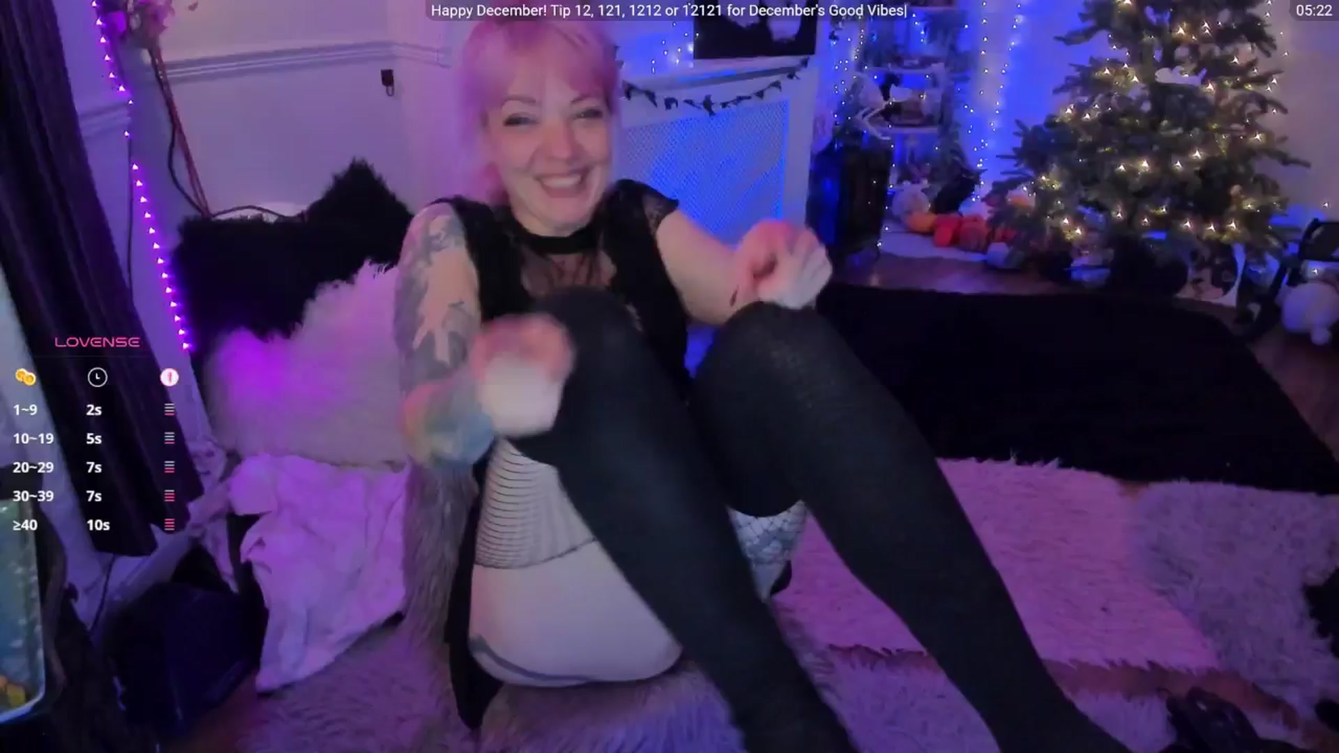 Gallery image thumbnail from LunaWolfie's myfreecams stream on, 12/10/2025, 01:55 image 18 of 20