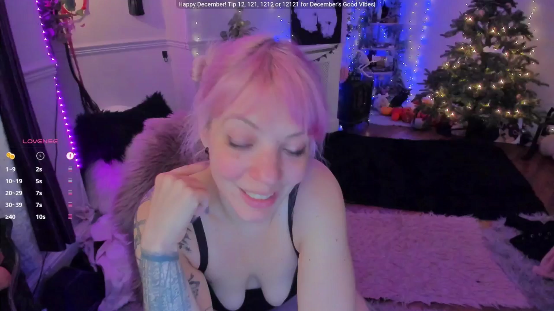 Gallery image thumbnail from LunaWolfie's myfreecams stream on, 12/12/2025, 01:05 image 1 of 20