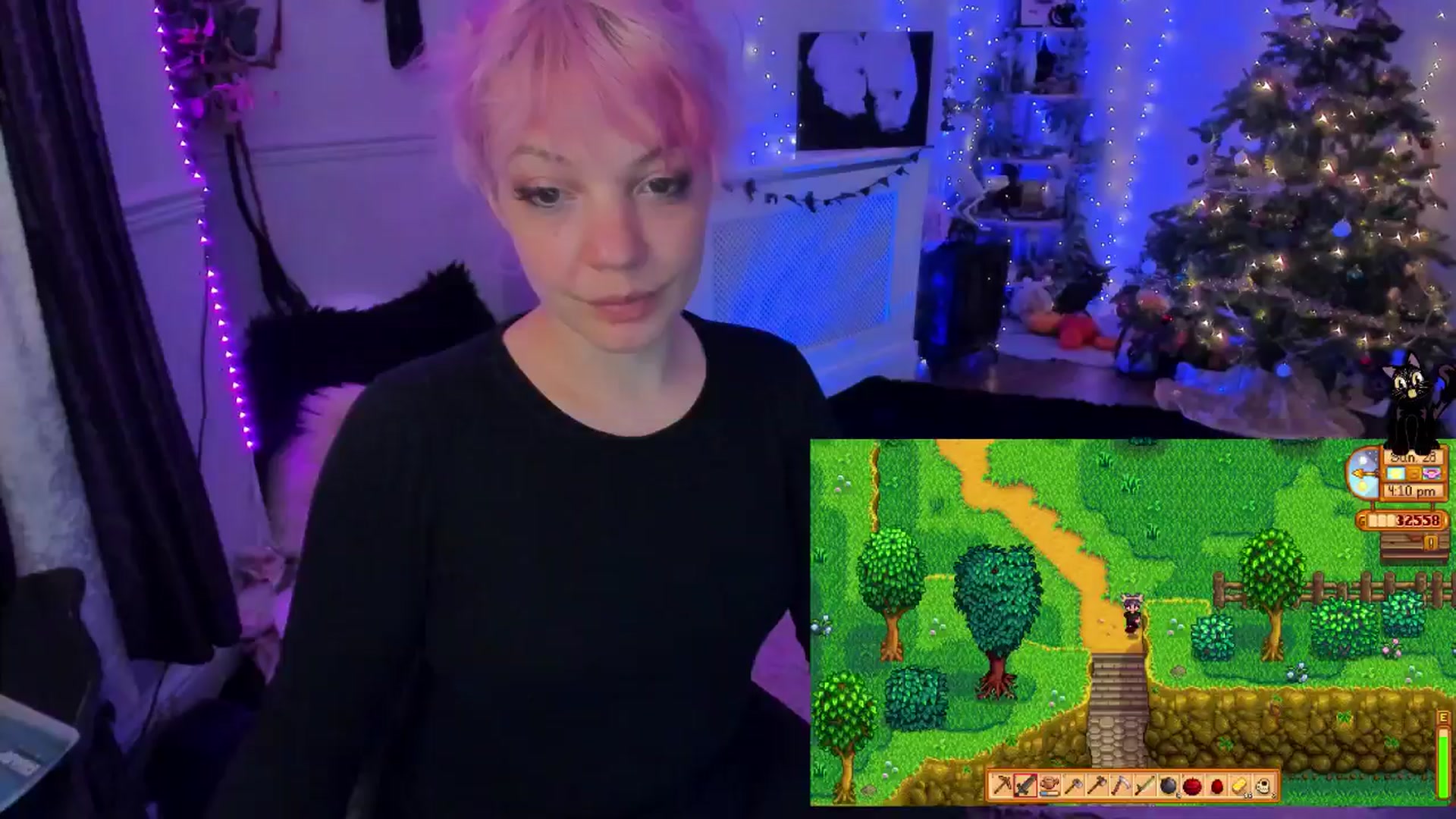 Gallery image thumbnail from LunaWolfie's myfreecams stream on, 12/12/2025, 19:48 image 17 of 20