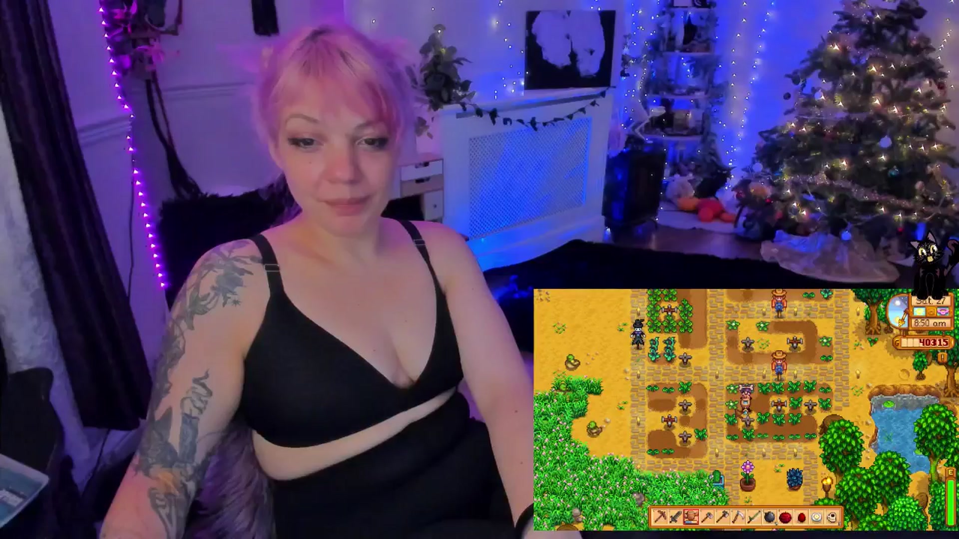 Gallery image thumbnail from LunaWolfie's myfreecams stream on, 12/12/2025, 19:48 image 12 of 20
