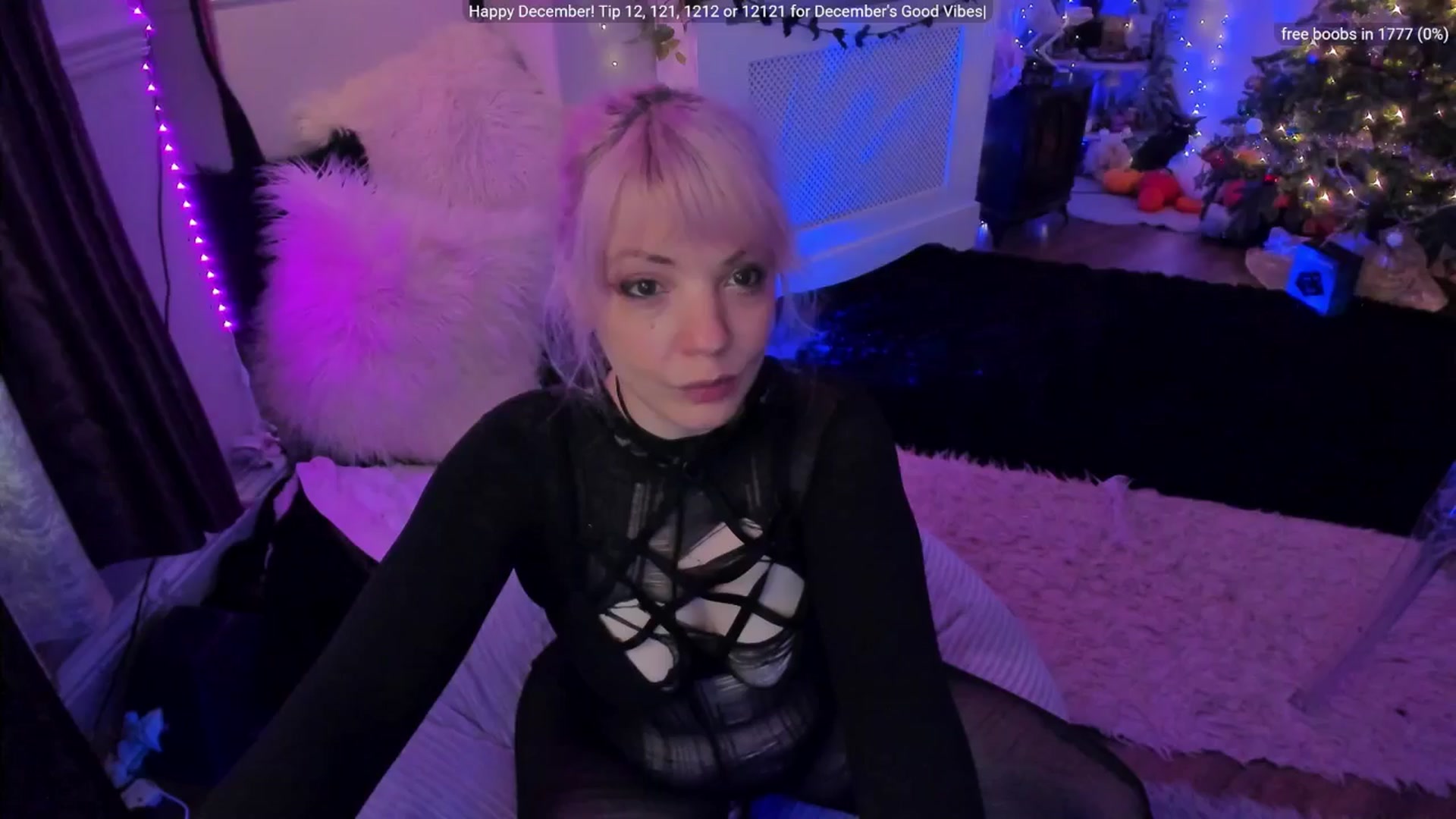 Gallery image thumbnail from LunaWolfie's myfreecams stream on, 12/19/2025, 18:26 image 5 of 20