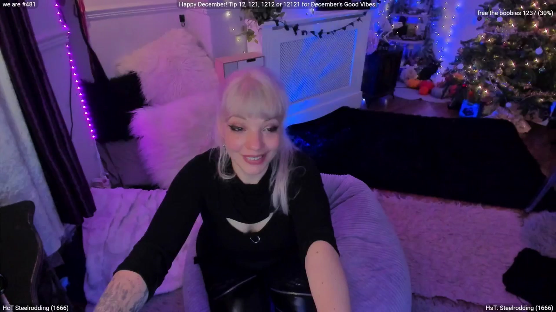 Gallery image thumbnail from LunaWolfie's myfreecams stream on, 12/23/2025, 20:06 image 8 of 20