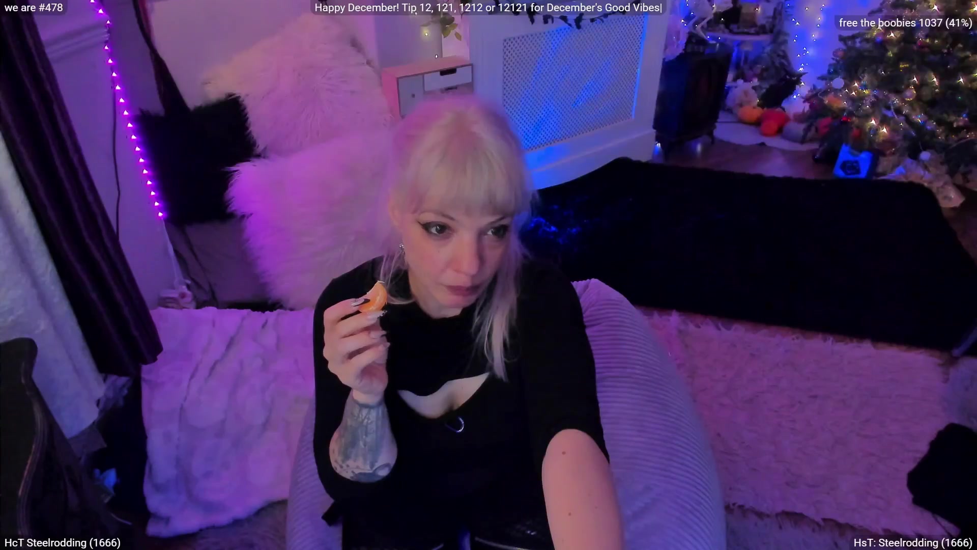 Gallery image thumbnail from LunaWolfie's myfreecams stream on, 12/23/2025, 20:06 image 9 of 20