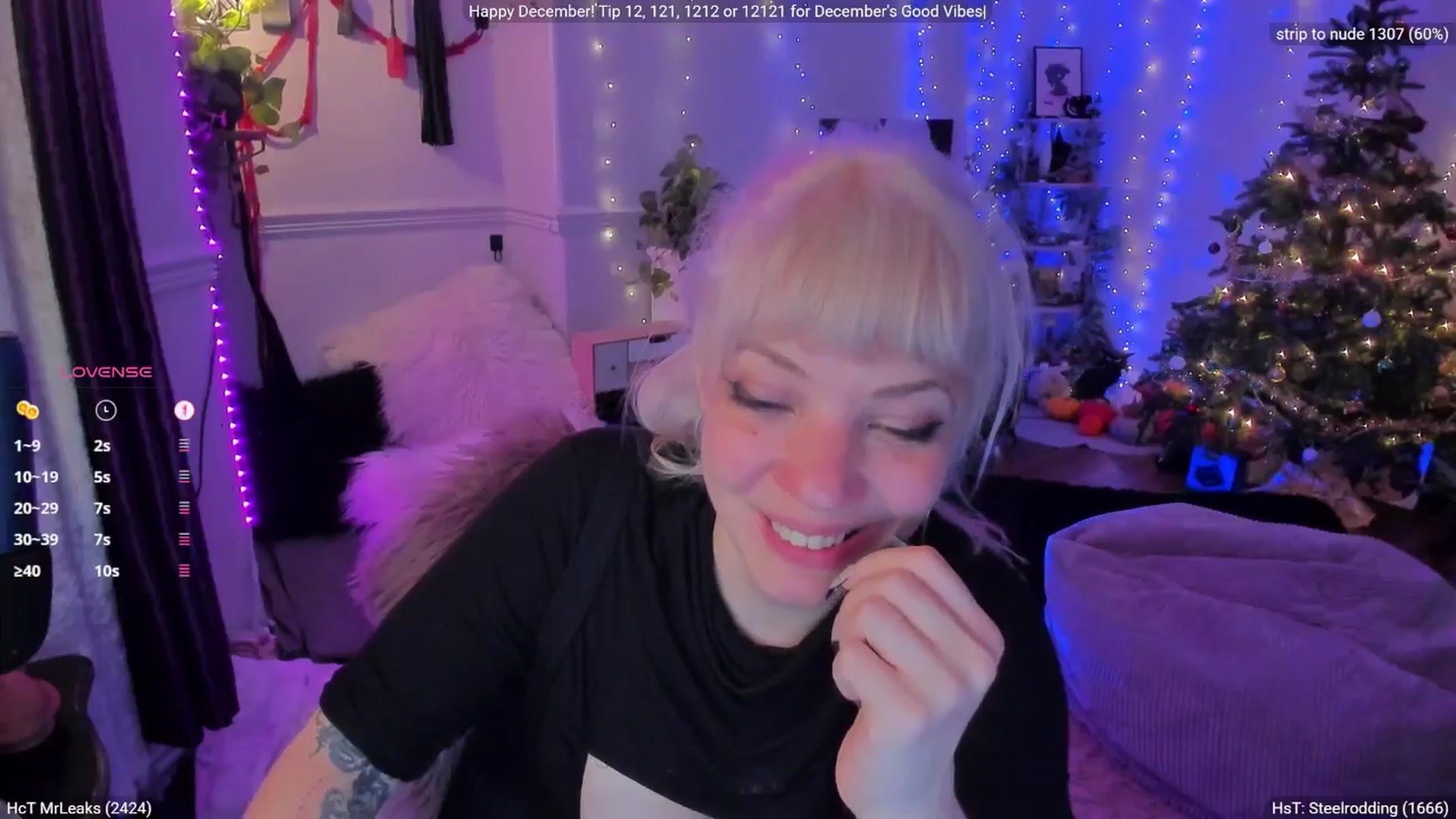 Gallery image thumbnail from LunaWolfie's myfreecams stream on, 12/24/2025, 01:07 image 9 of 20