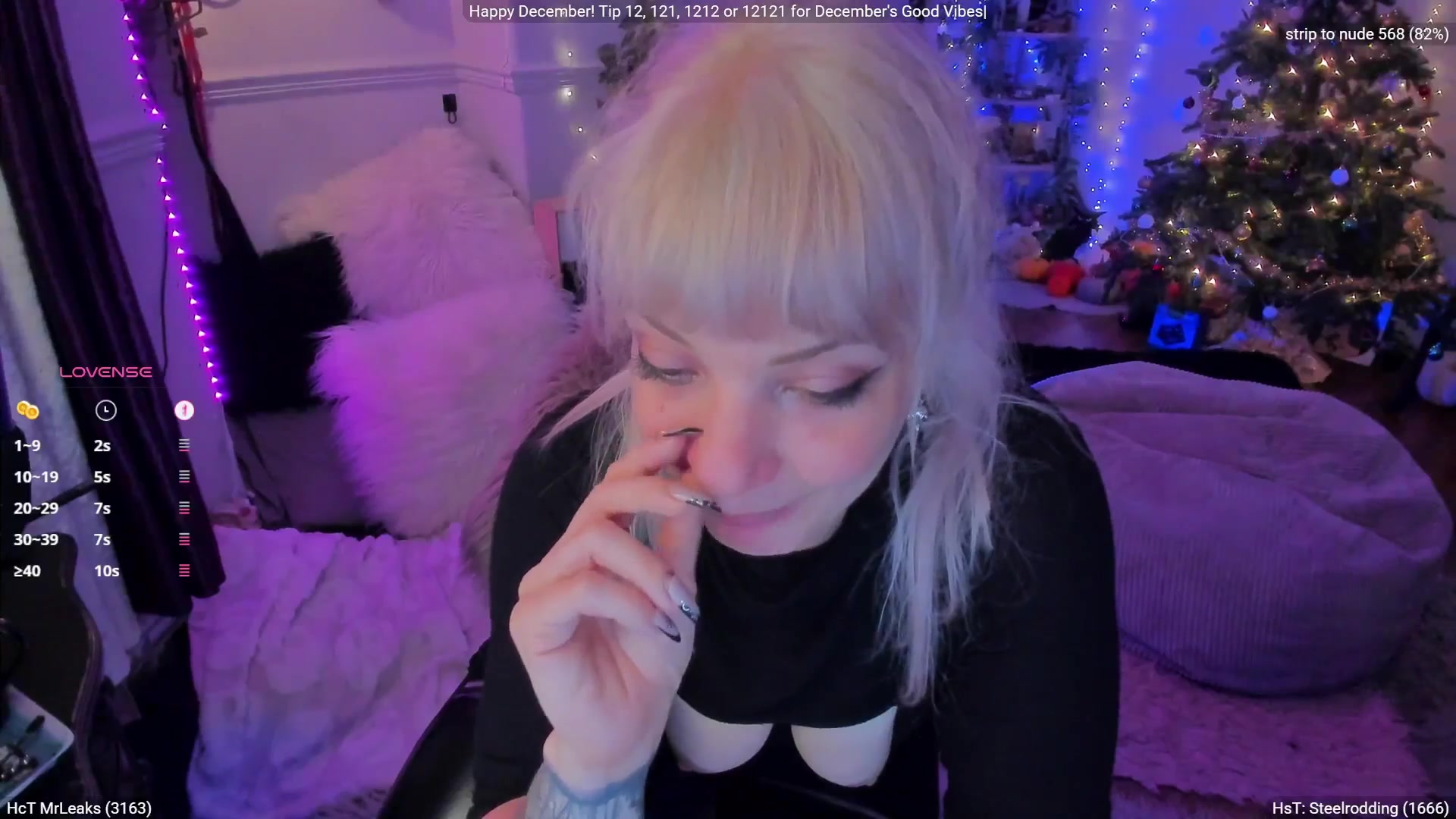 Gallery image thumbnail from LunaWolfie's myfreecams stream on, 12/24/2025, 01:07 image 12 of 20