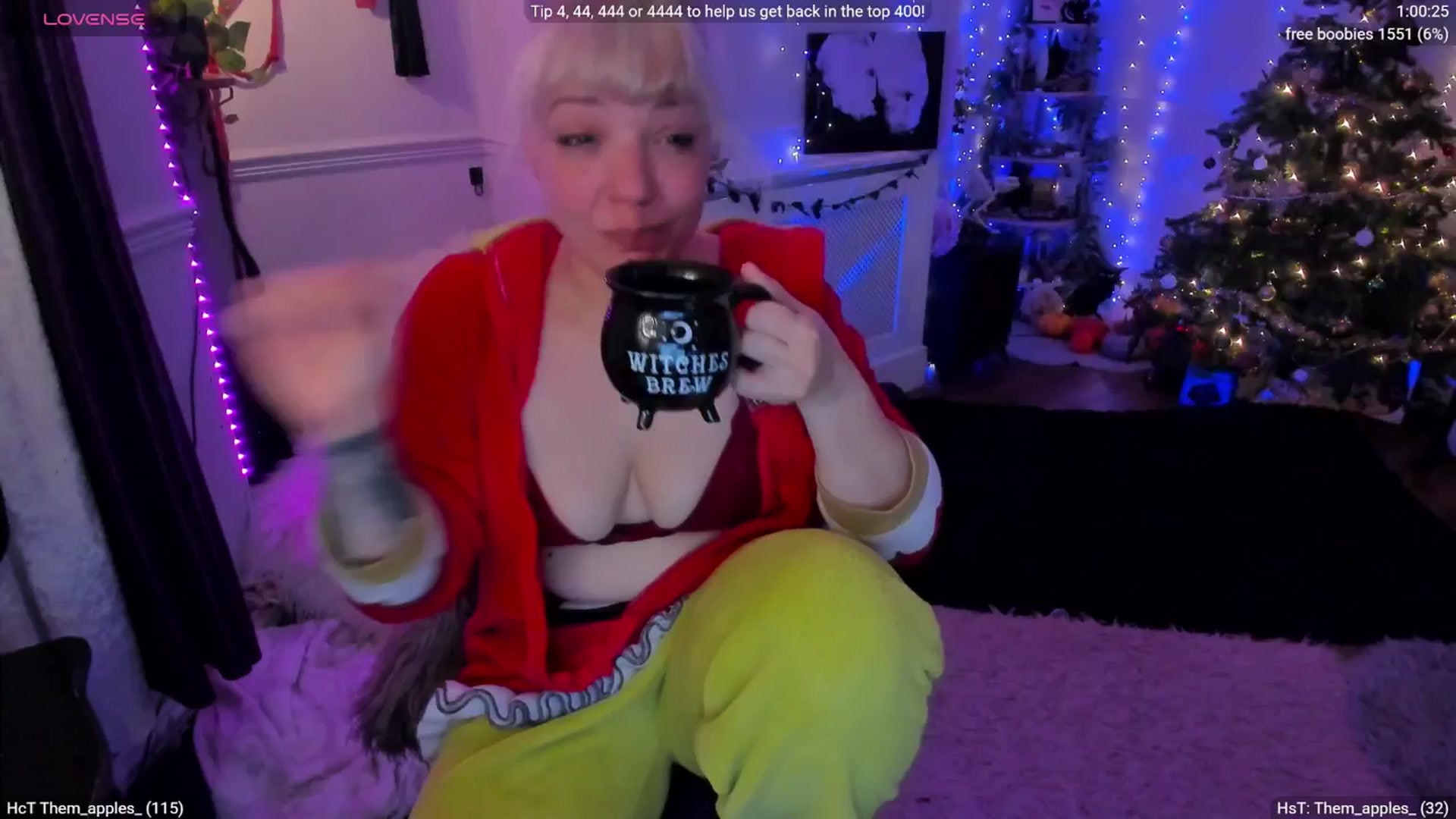Gallery image thumbnail from LunaWolfie's myfreecams stream on, 12/27/2025, 19:48 image 10 of 20