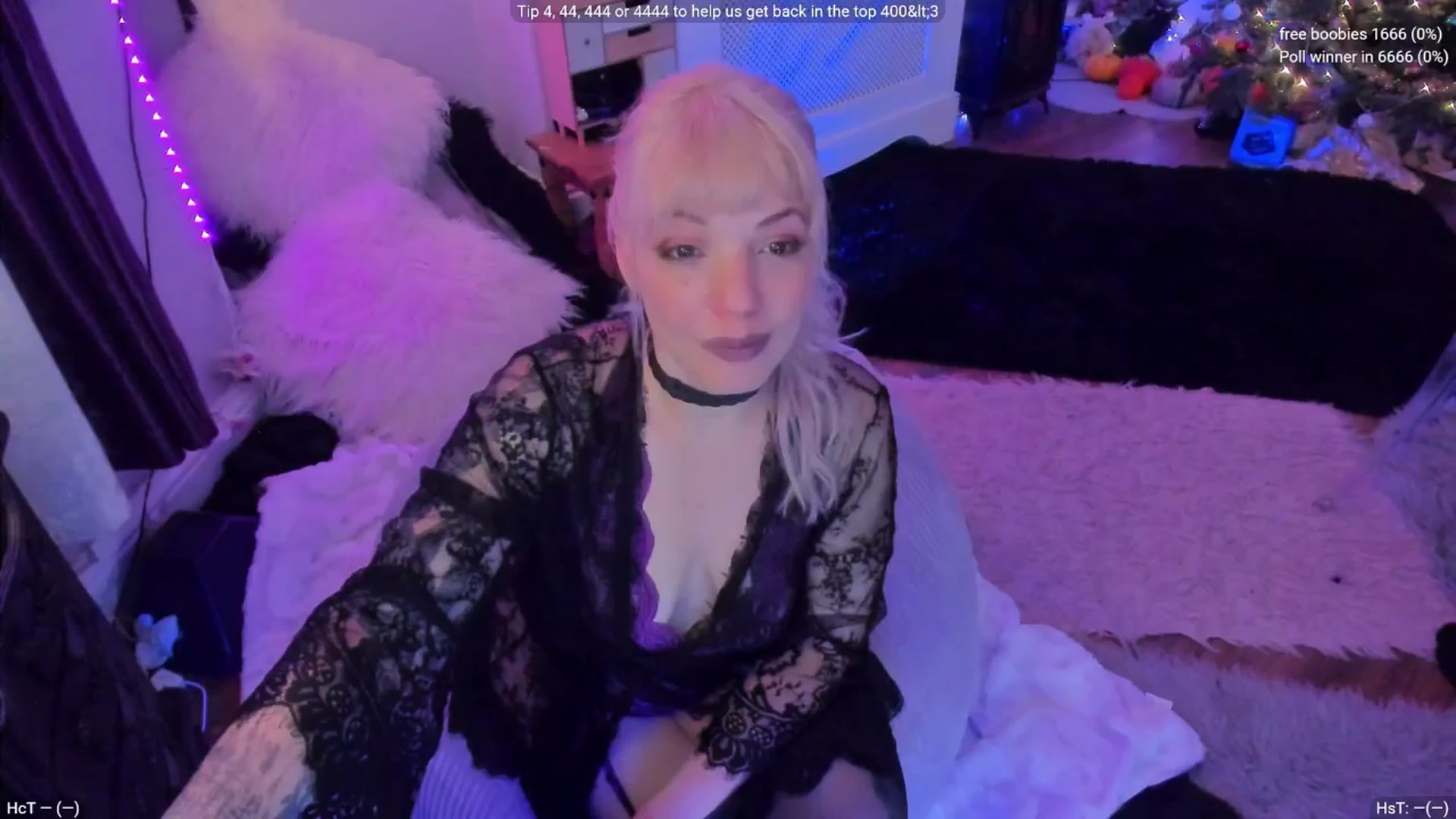 Gallery image thumbnail from LunaWolfie's myfreecams stream on, 12/30/2025, 22:23 image 10 of 20