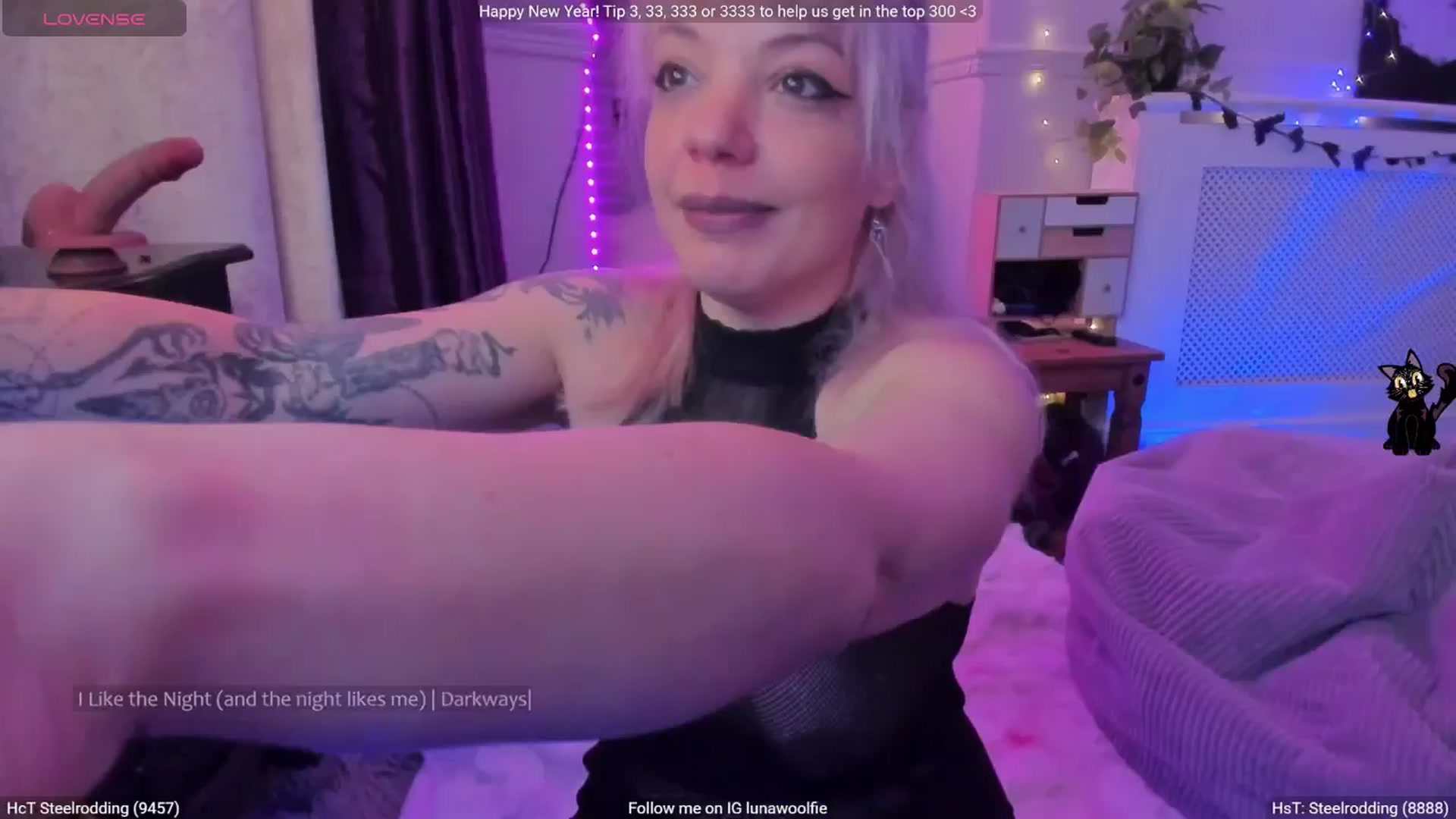 Gallery image thumbnail from LunaWolfie's myfreecams stream on, 01/01/2026, 18:02 image 12 of 20