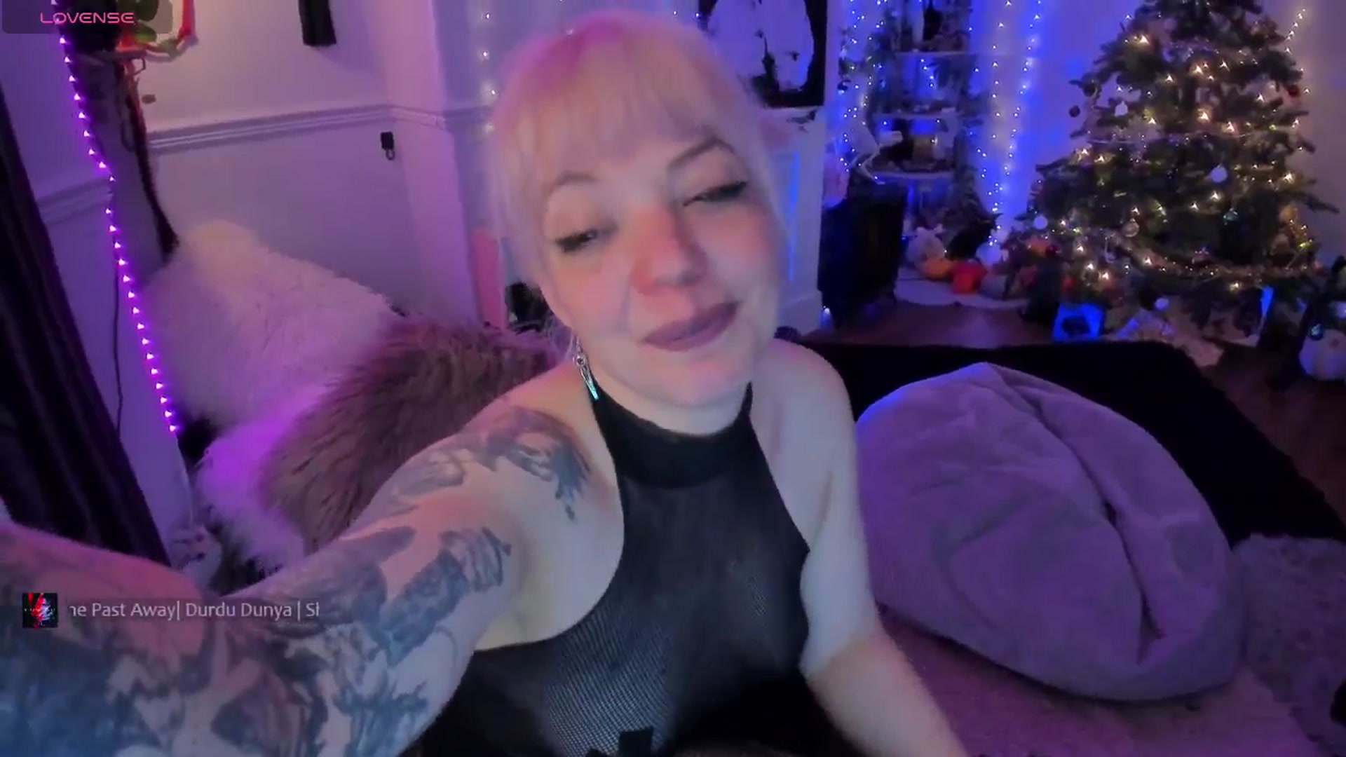 Gallery image thumbnail from LunaWolfie's myfreecams stream on, 01/01/2026, 21:52 image 17 of 20