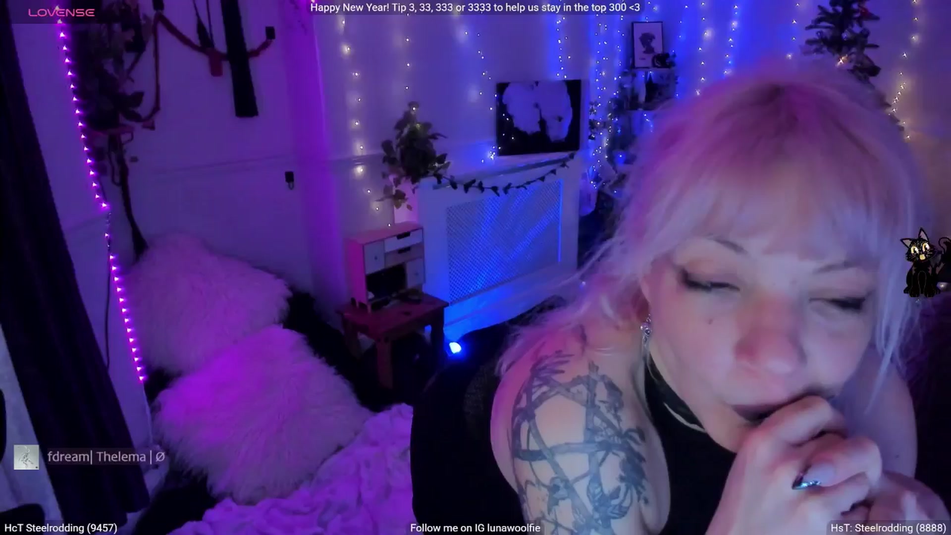 Gallery image thumbnail from LunaWolfie's myfreecams stream on, 01/02/2026, 02:22 image 11 of 20