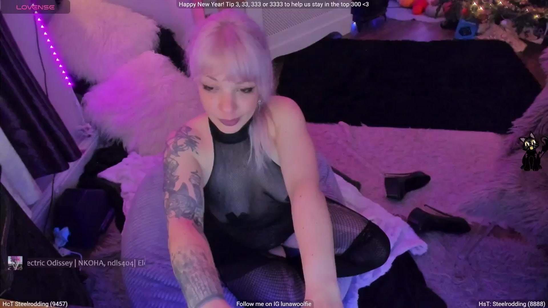 Gallery image thumbnail from LunaWolfie's myfreecams stream on, 01/02/2026, 02:22 image 1 of 20