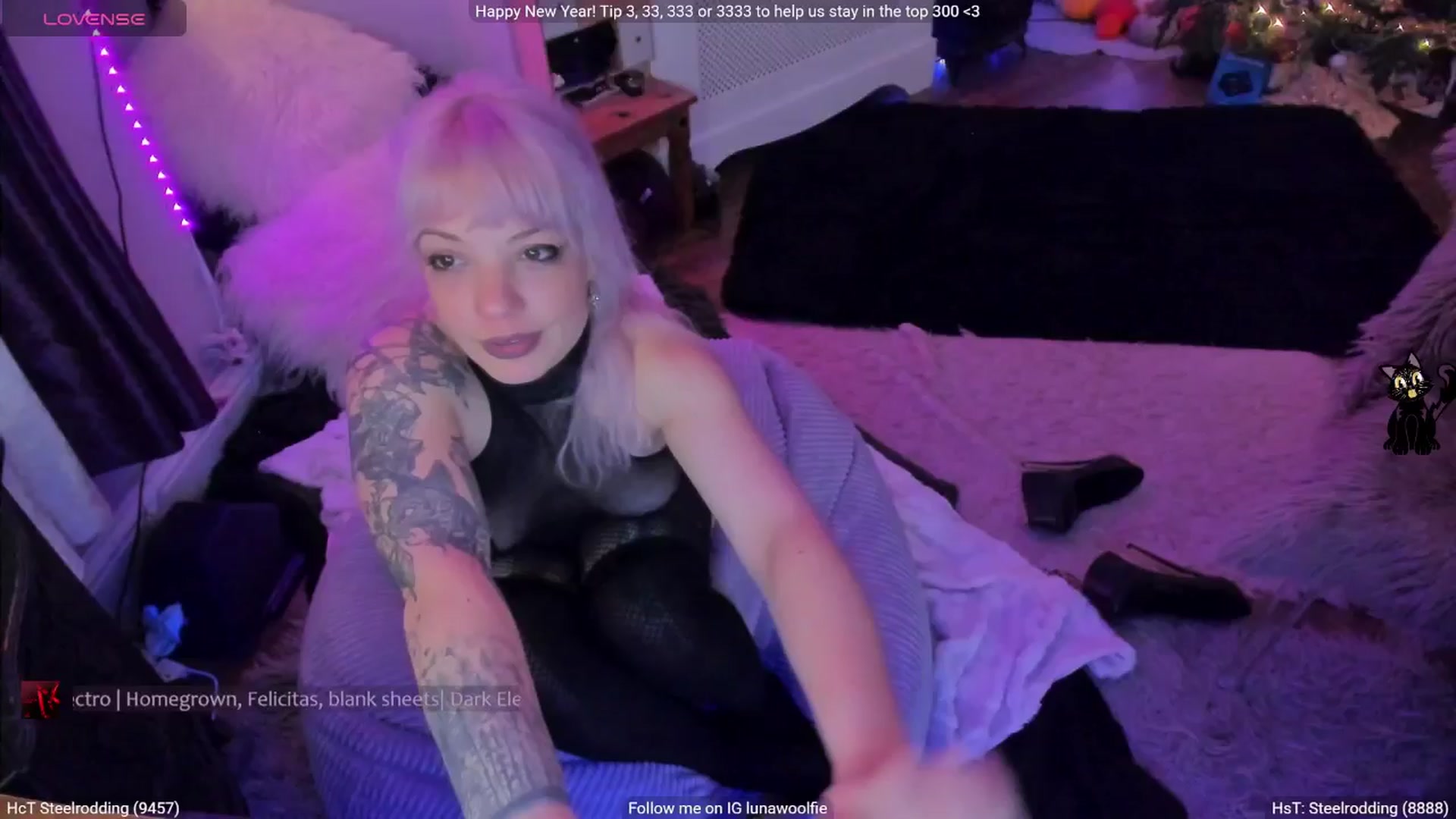 Gallery image thumbnail from LunaWolfie's myfreecams stream on, 01/02/2026, 02:22 image 6 of 20