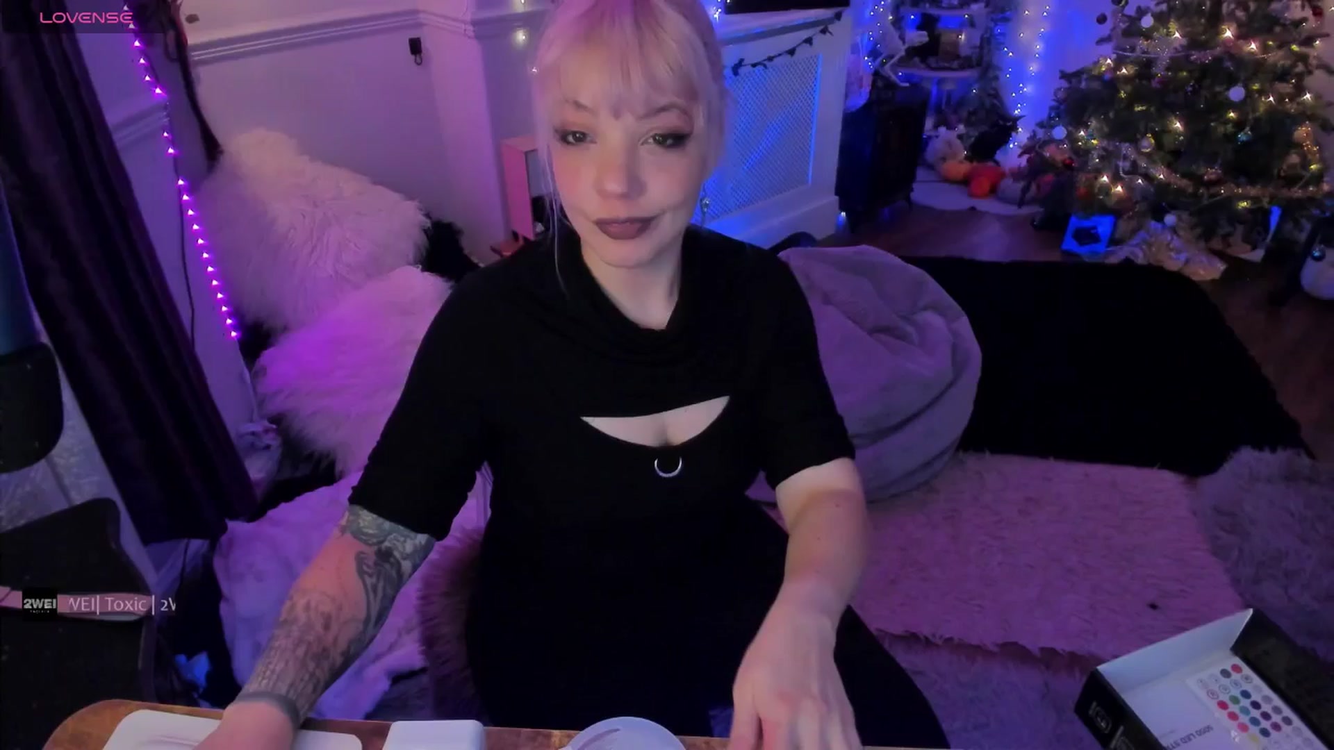 Gallery image thumbnail from LunaWolfie's myfreecams stream on, 01/02/2026, 21:06 image 11 of 20