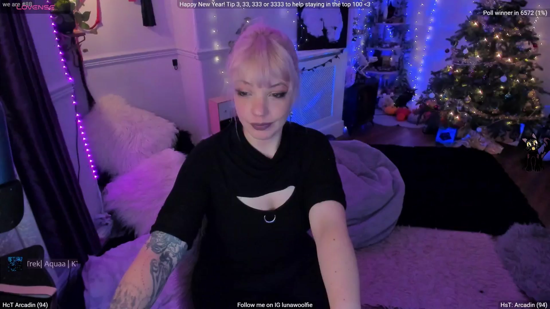 Gallery image thumbnail from LunaWolfie's myfreecams stream on, 01/02/2026, 21:06 image 1 of 20