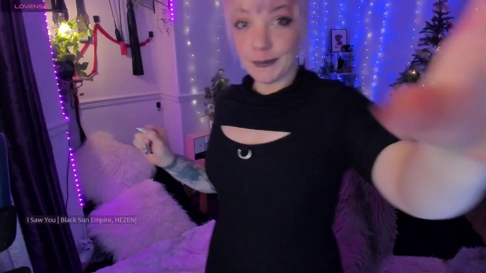 Gallery image thumbnail from LunaWolfie's myfreecams stream on, 01/02/2026, 21:06 image 16 of 20