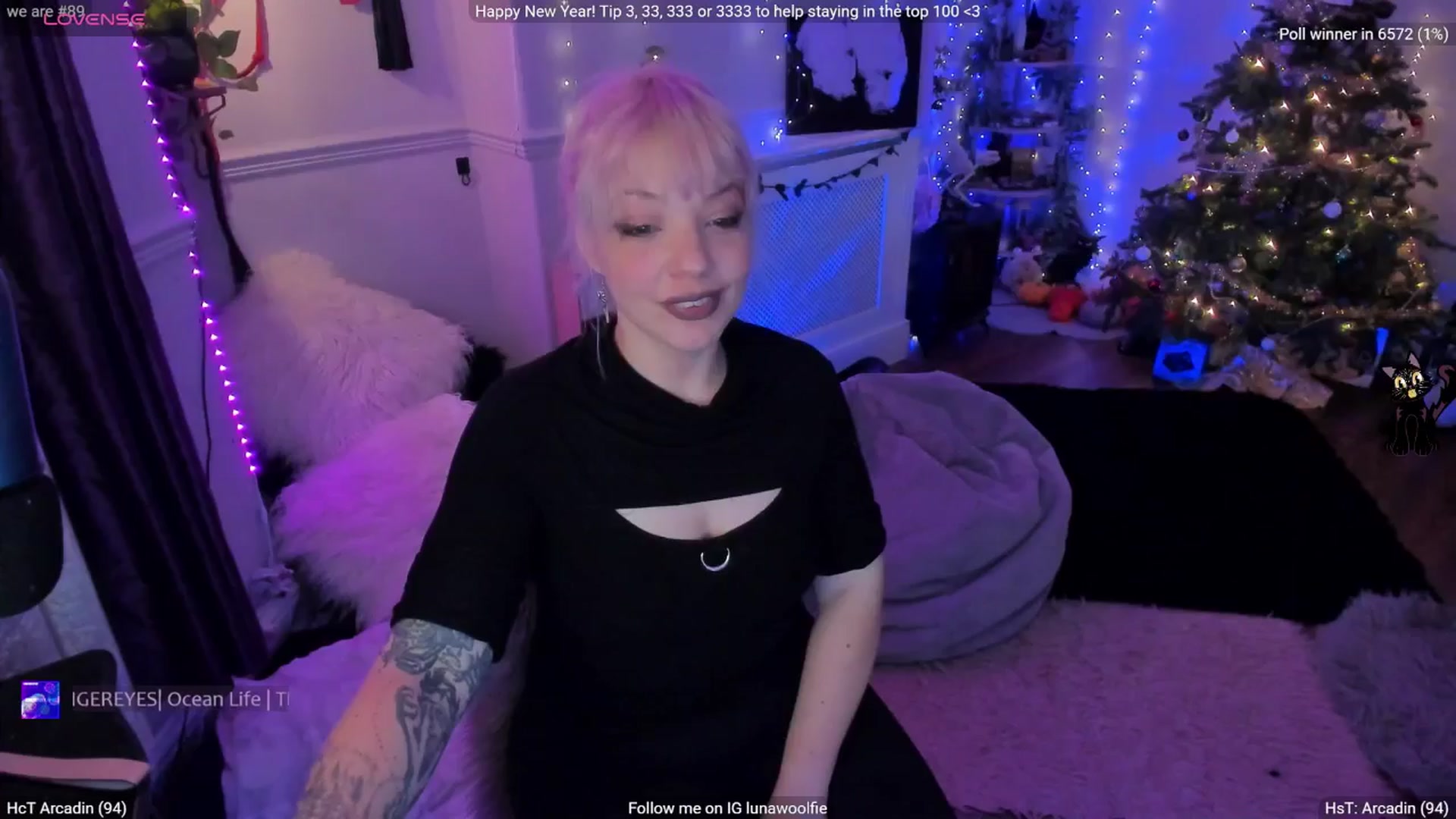Gallery image thumbnail from LunaWolfie's myfreecams stream on, 01/02/2026, 21:06 image 2 of 20