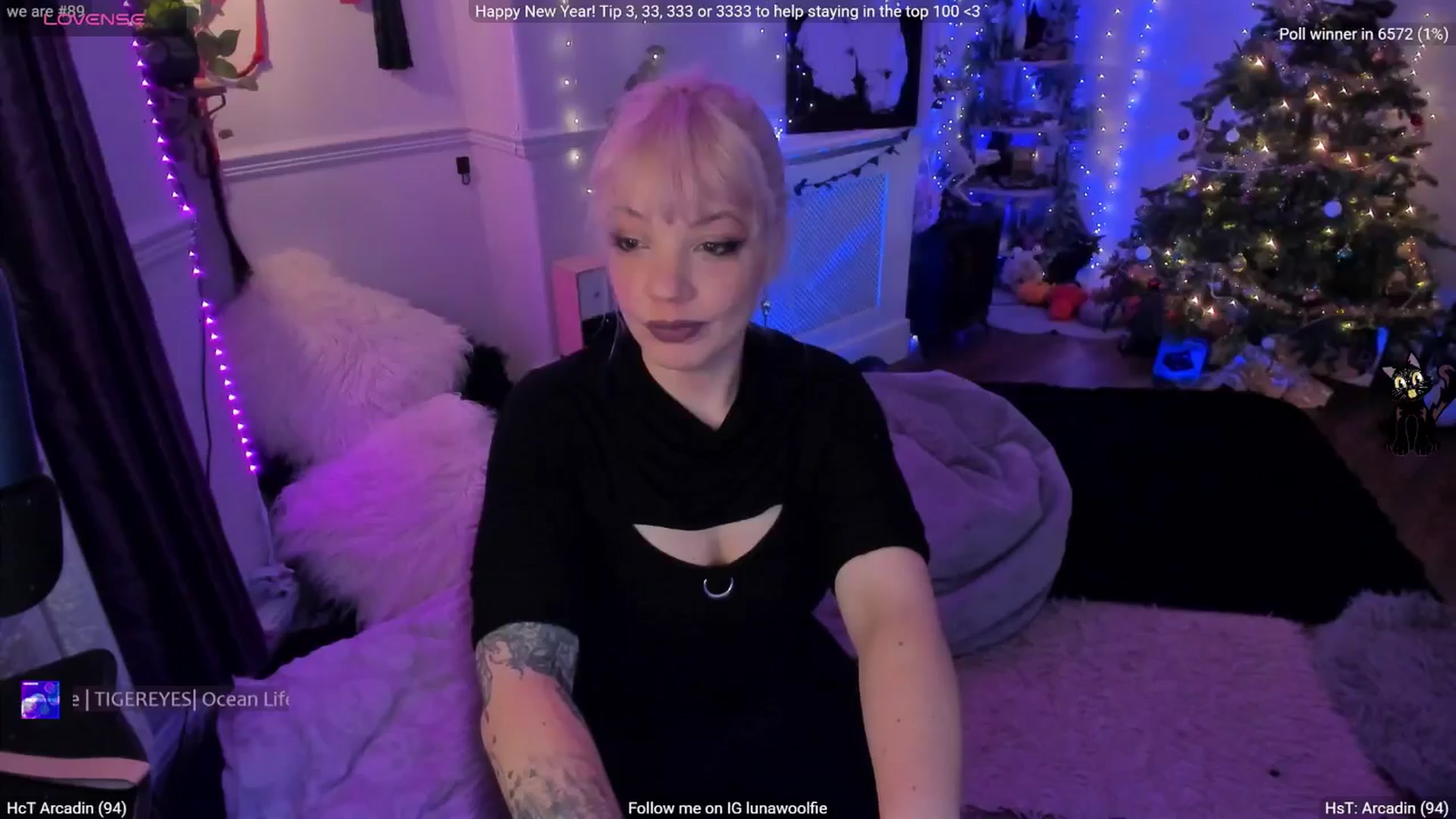 Gallery image thumbnail from LunaWolfie's myfreecams stream on, 01/02/2026, 21:06 image 3 of 20
