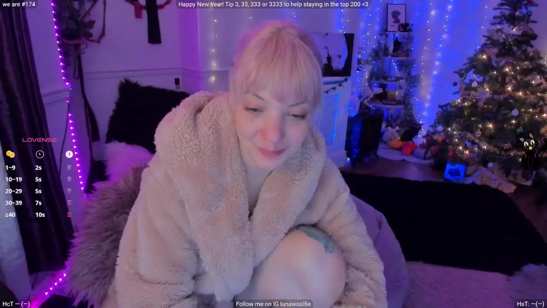 Gallery image thumbnail from LunaWolfie's myfreecams stream on, 01/03/2026, 19:20 image 3 of 20