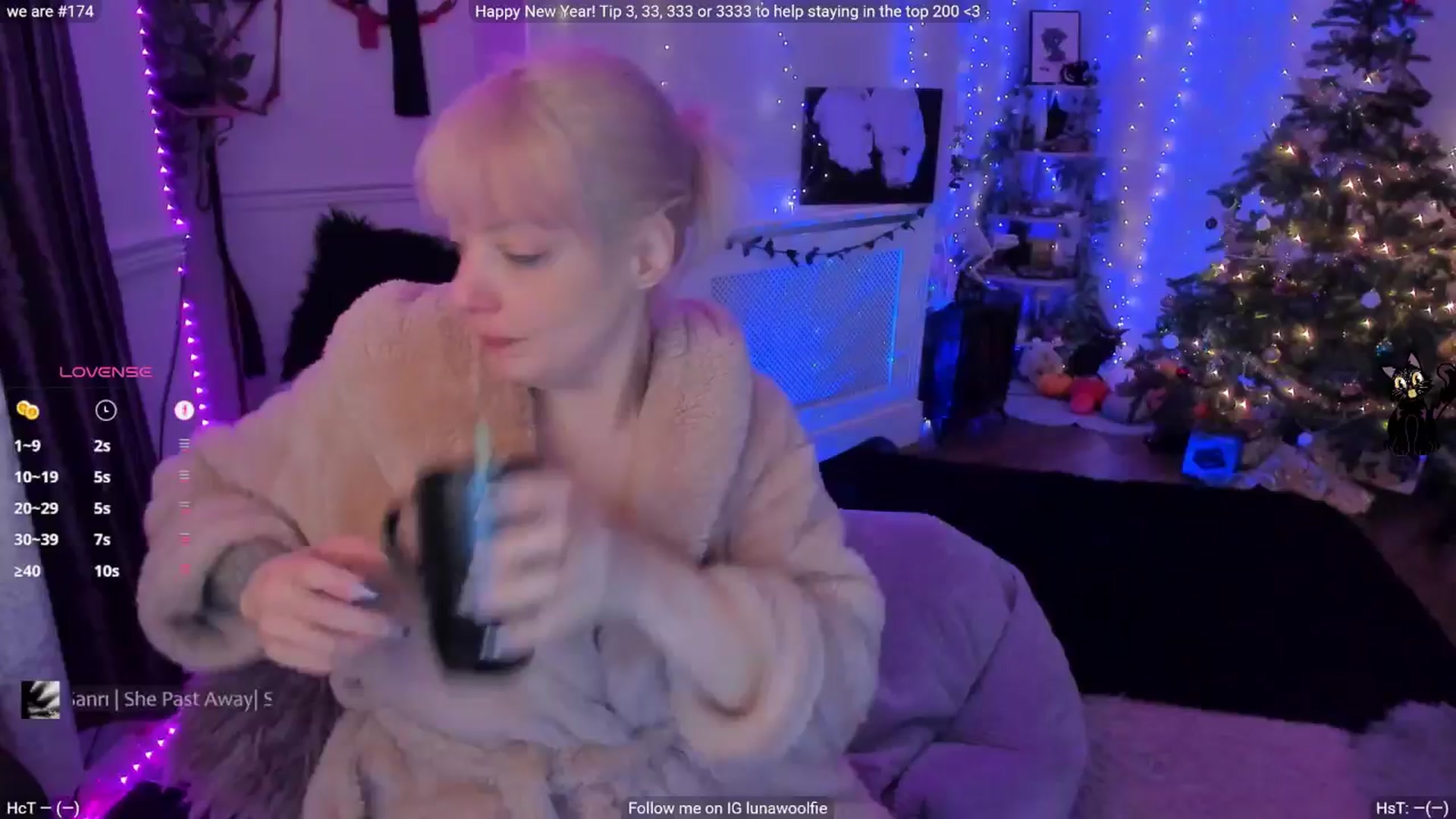 Gallery image thumbnail from LunaWolfie's myfreecams stream on, 01/03/2026, 19:20 image 5 of 20