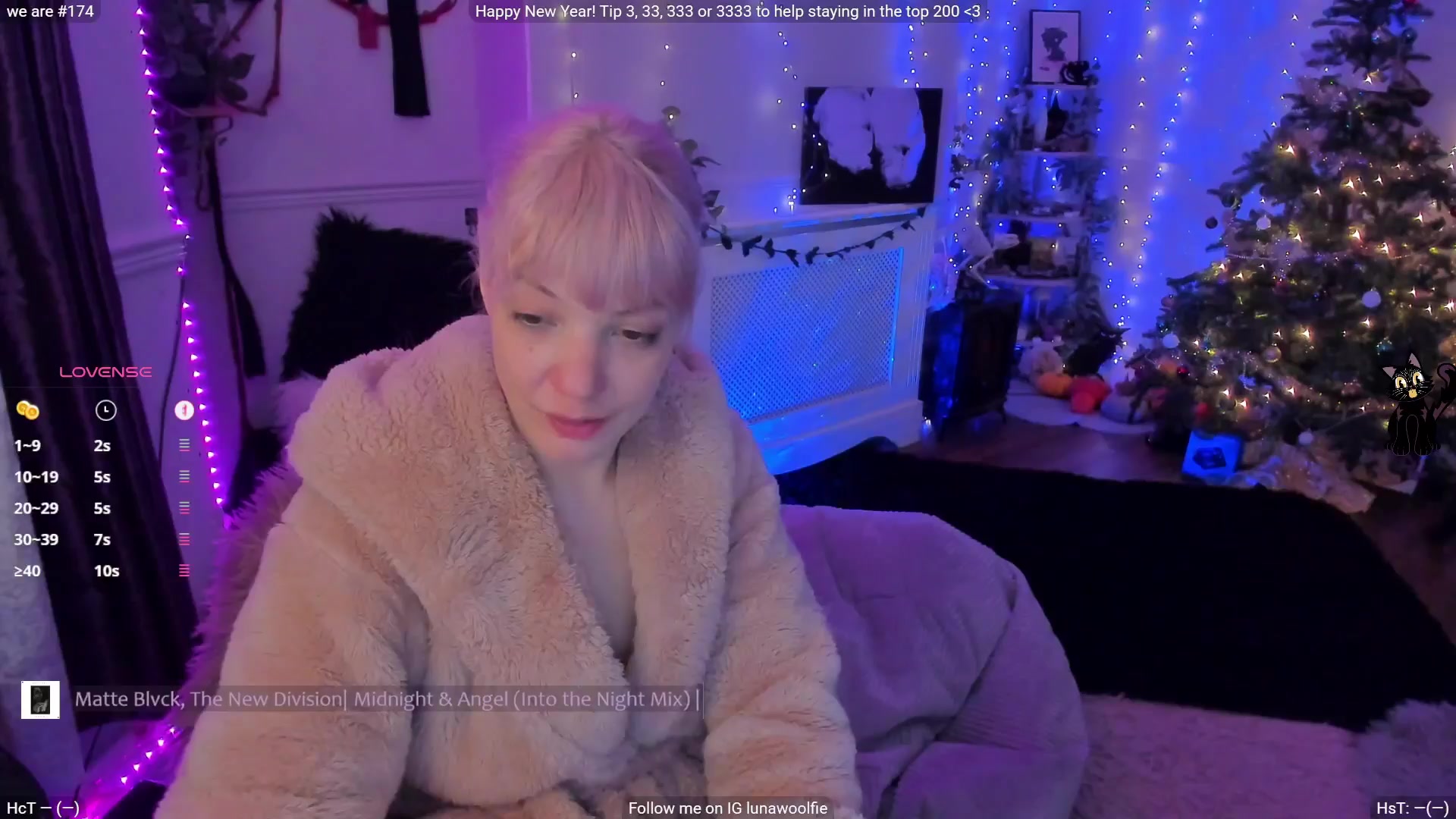 Gallery image thumbnail from LunaWolfie's myfreecams stream on, 01/03/2026, 19:20 image 8 of 20