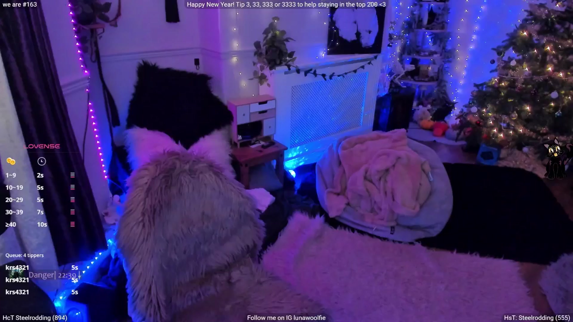 Gallery image thumbnail from LunaWolfie's myfreecams stream on, 01/03/2026, 21:33 image 16 of 20