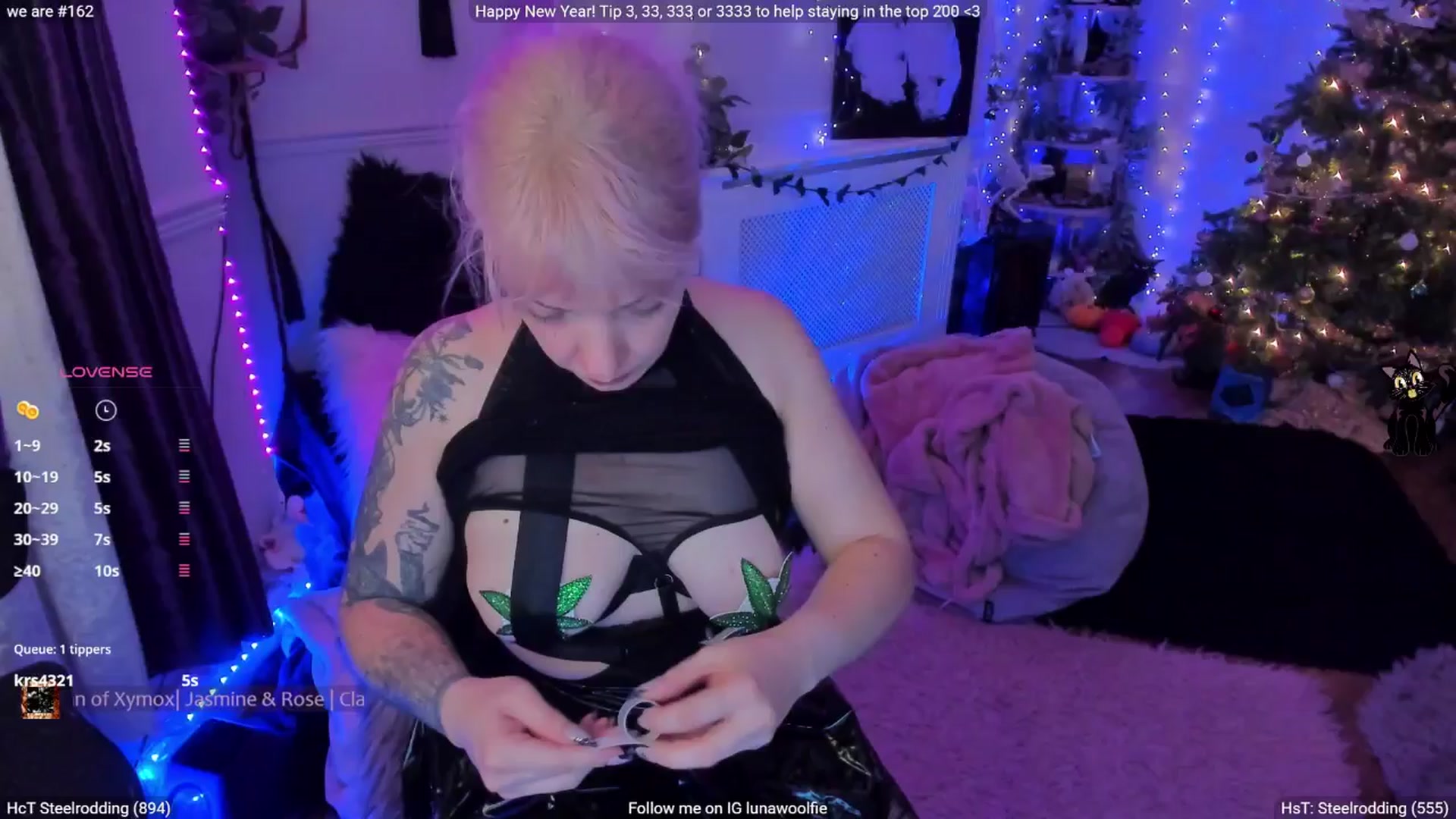 Gallery image thumbnail from LunaWolfie's myfreecams stream on, 01/03/2026, 21:33 image 12 of 20