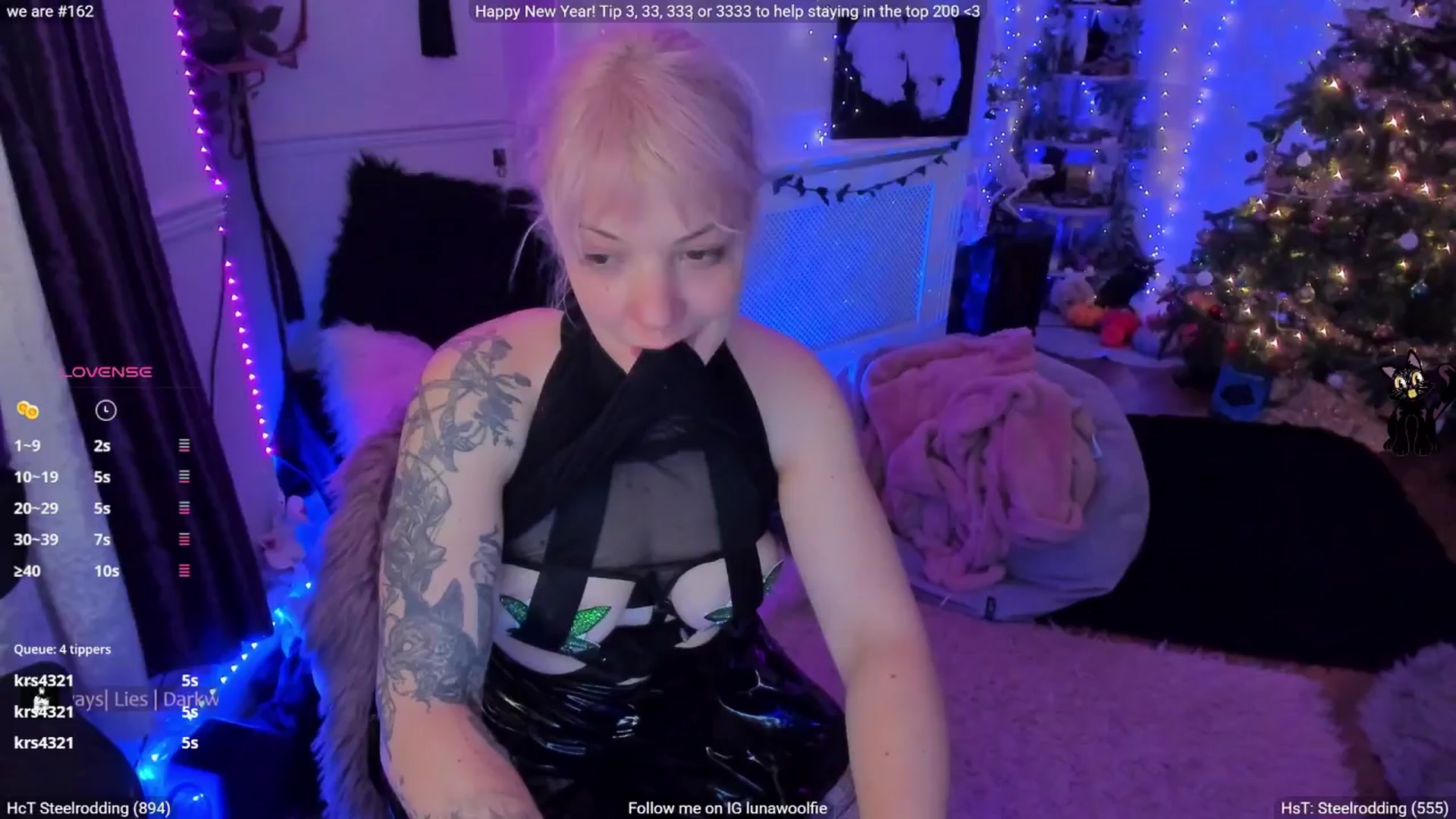 Gallery image thumbnail from LunaWolfie's myfreecams stream on, 01/03/2026, 21:33 image 14 of 20