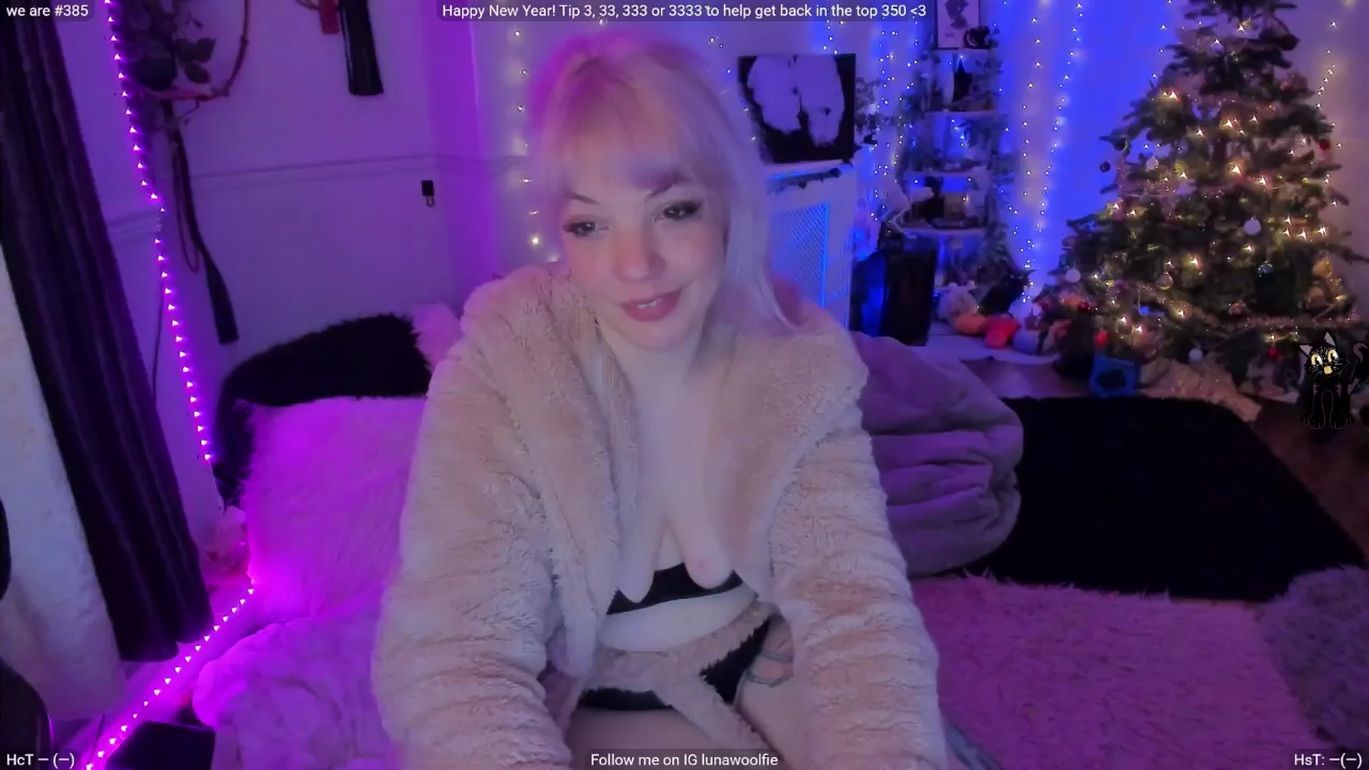 Gallery image thumbnail from LunaWolfie's myfreecams stream on, 01/07/2026, 18:02 image 7 of 20