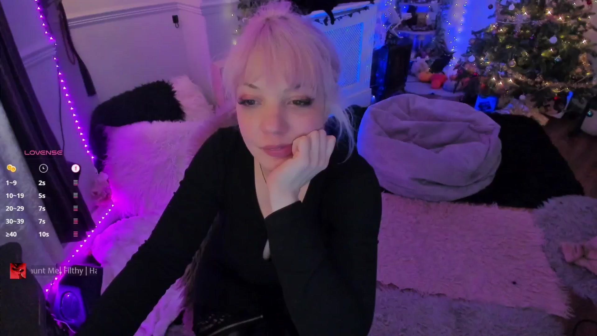 Gallery image thumbnail from LunaWolfie's myfreecams stream on, 01/09/2026, 18:36 image 8 of 20