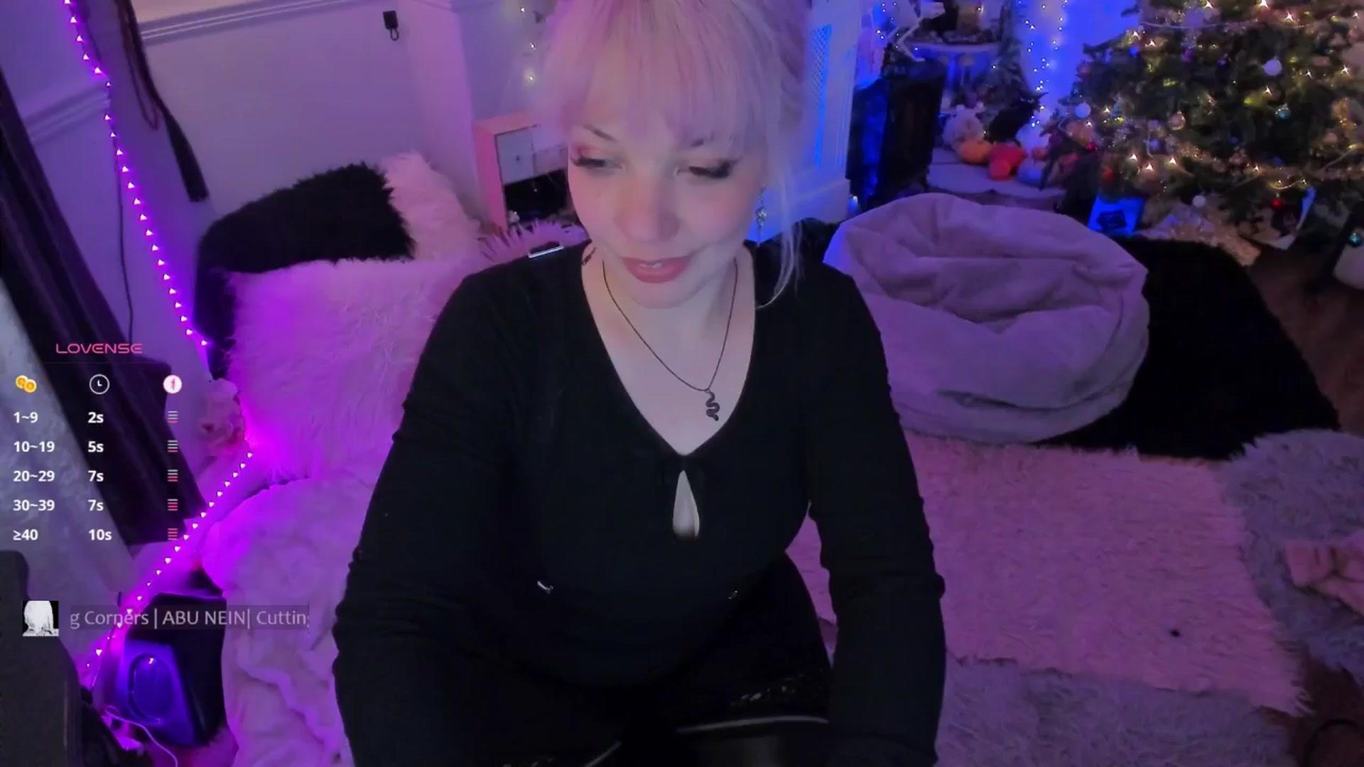 Gallery image thumbnail from LunaWolfie's myfreecams stream on, 01/09/2026, 18:36 image 5 of 20