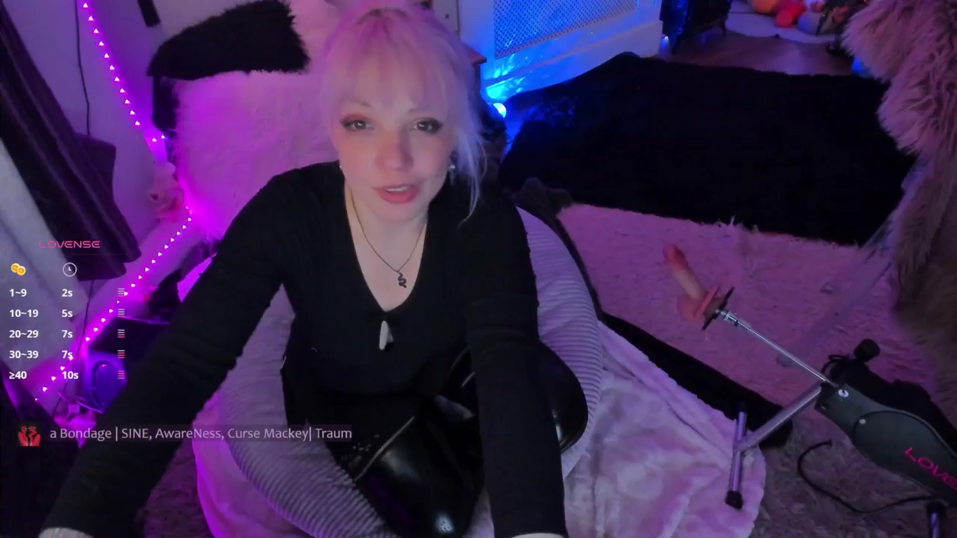 Gallery image thumbnail from LunaWolfie's myfreecams stream on, 01/09/2026, 18:36 image 17 of 20