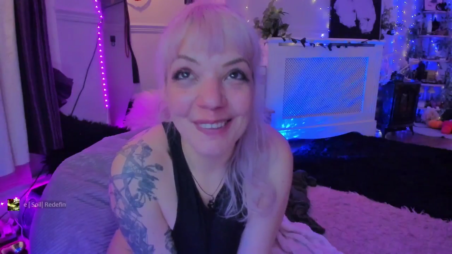 Gallery image thumbnail from LunaWolfie's myfreecams stream on, 01/10/2026, 20:44 image 7 of 20