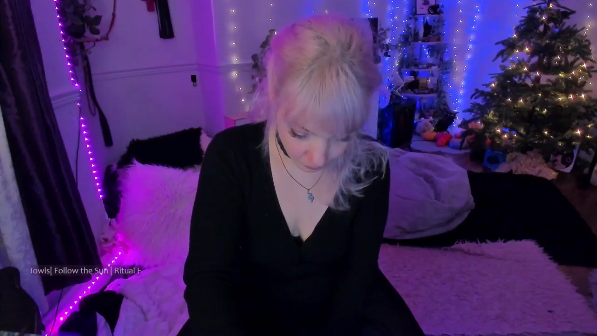 Gallery image thumbnail from LunaWolfie's myfreecams stream on, 01/13/2026, 22:34 image 2 of 20