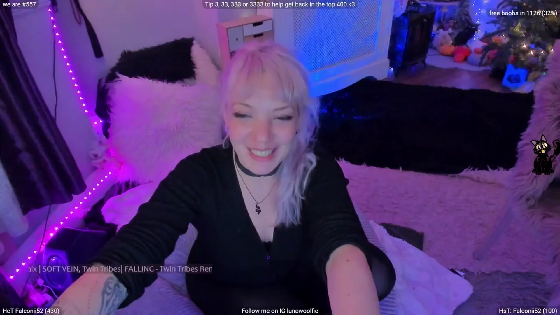 Gallery image thumbnail from LunaWolfie's myfreecams stream on, 01/13/2026, 22:34 image 18 of 20