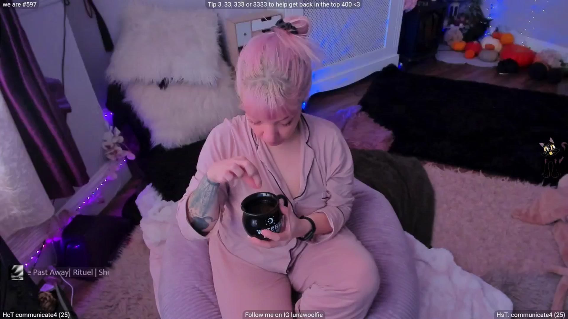 Gallery image thumbnail from LunaWolfie's myfreecams stream on, 01/16/2026, 13:49 image 6 of 20